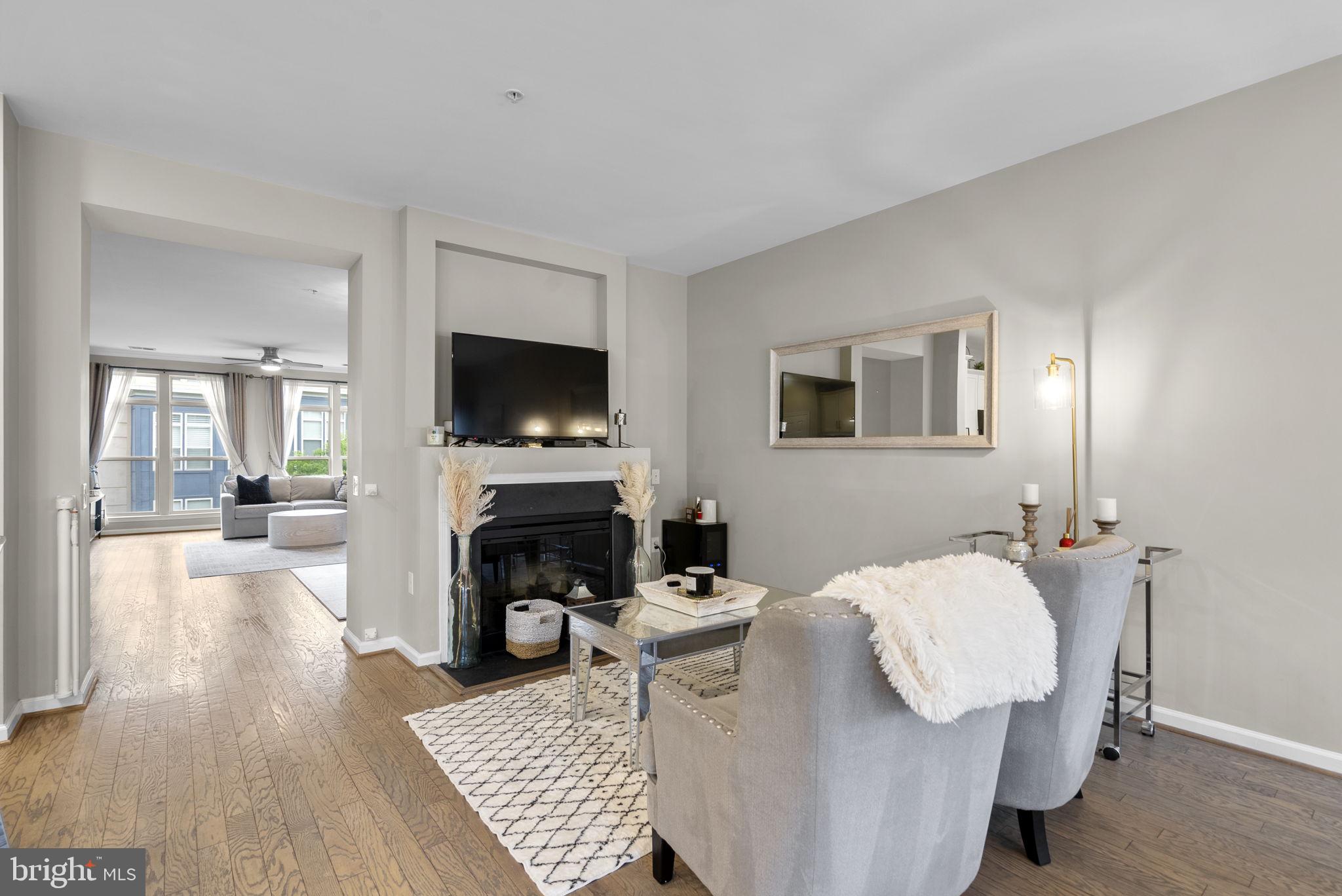 CROWN - Residential