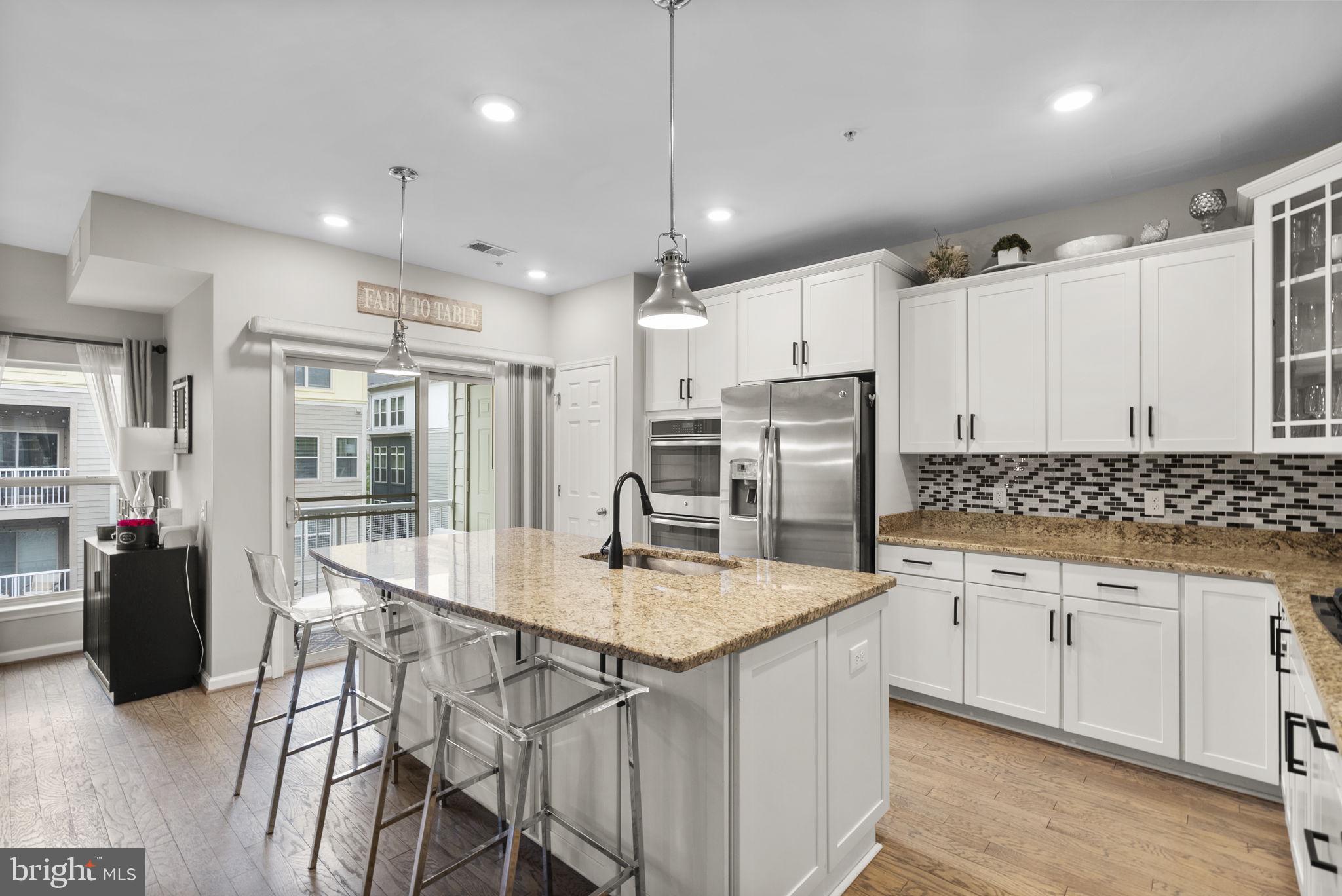 121 COPLEY CIRCLE 34-B