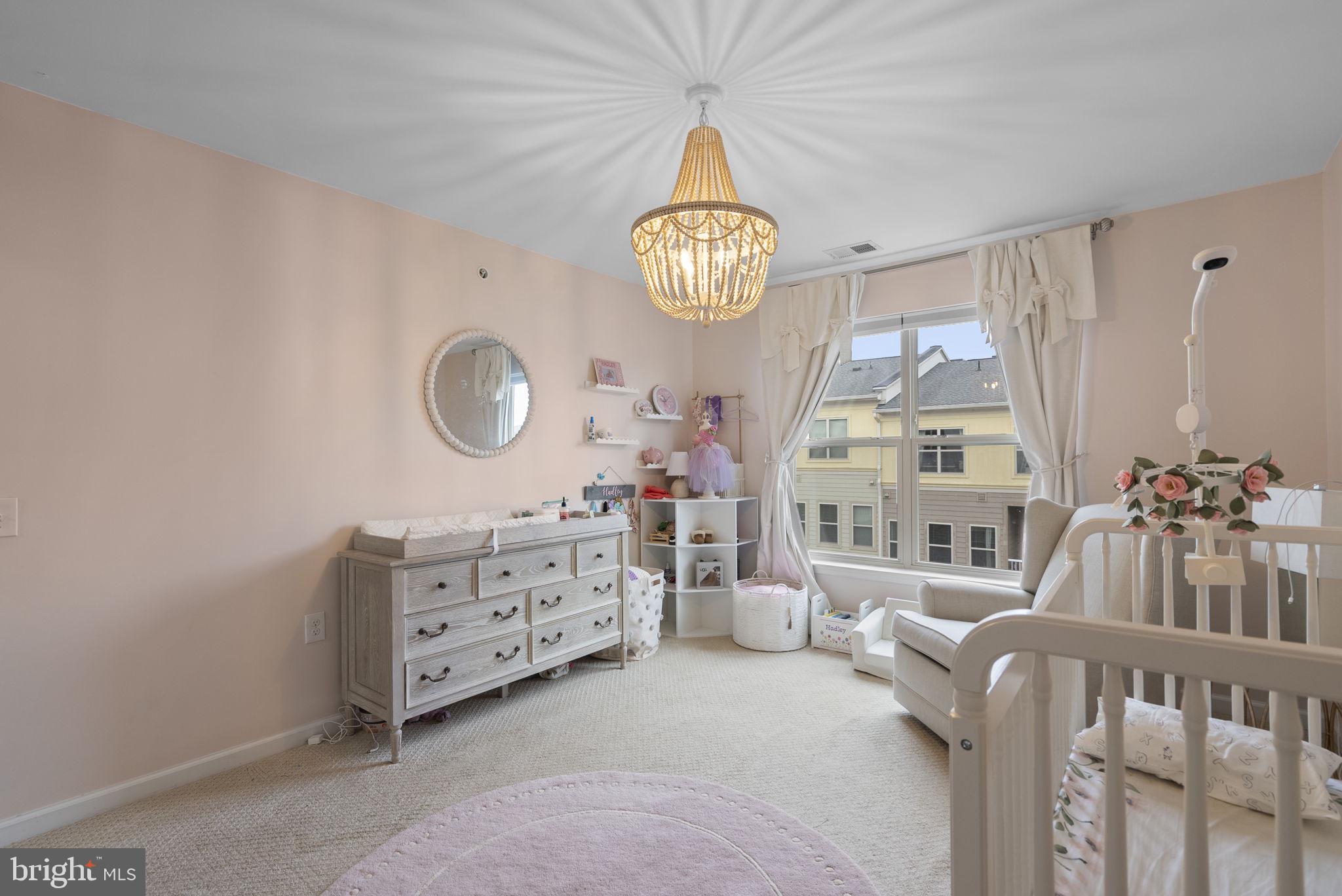CROWN - Residential
