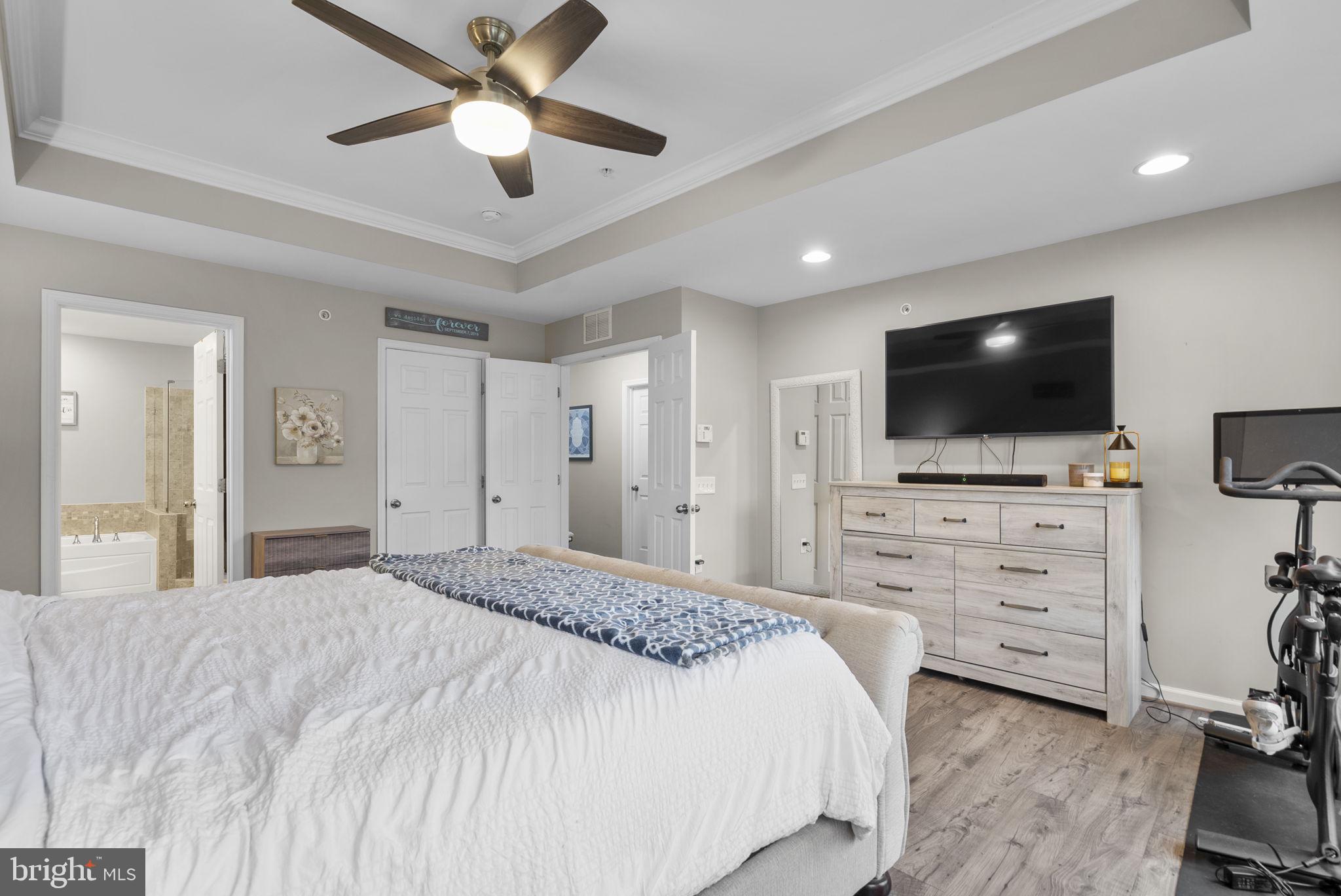 CROWN - Residential