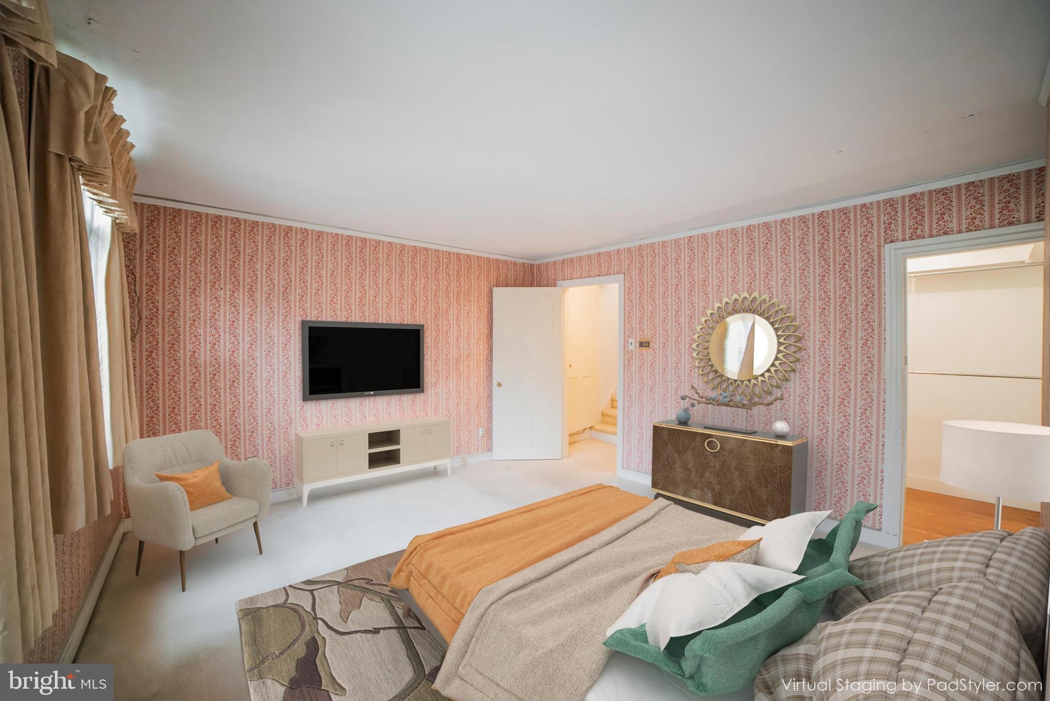 LOGAN SQUARE - Residential