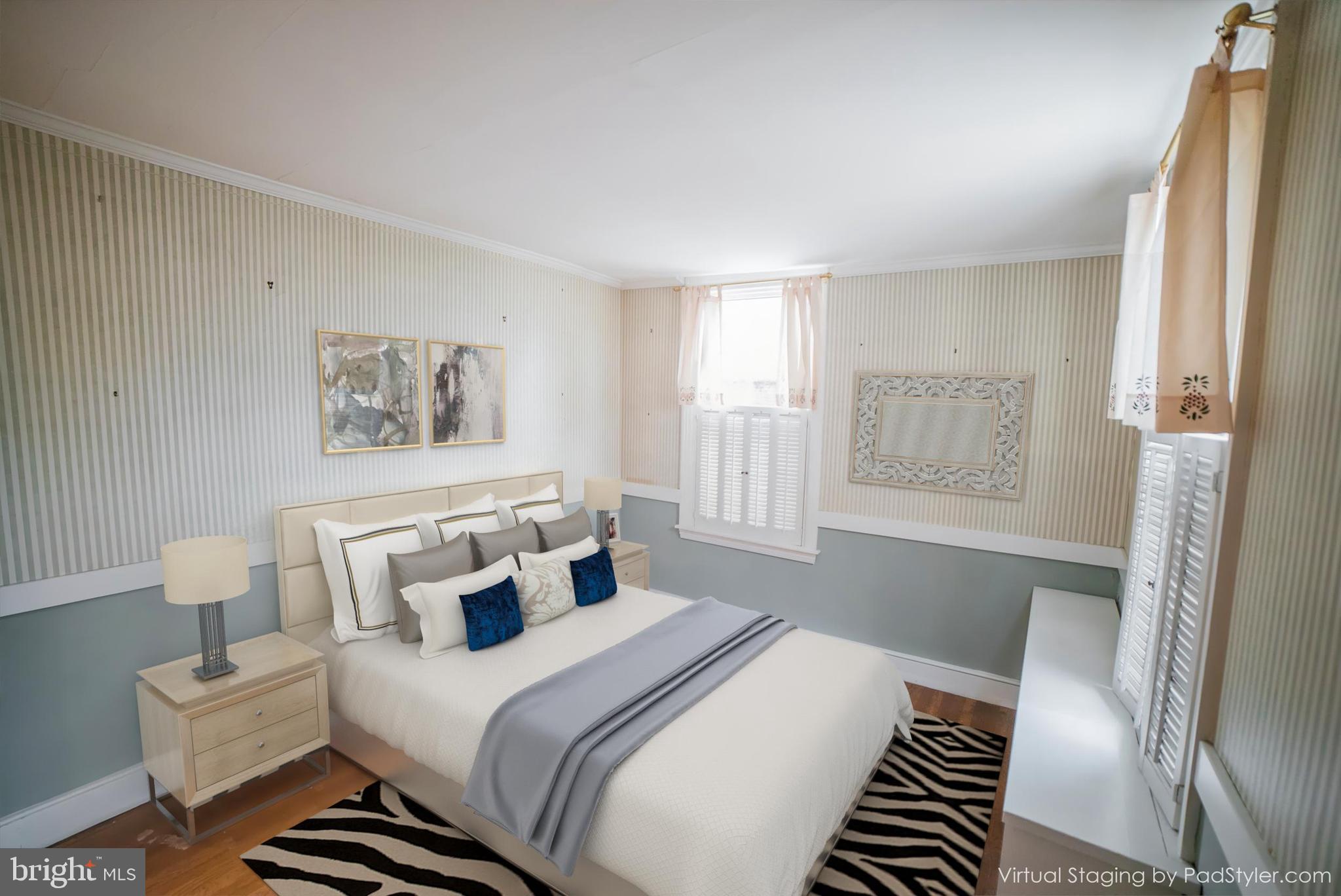 LOGAN SQUARE - Residential