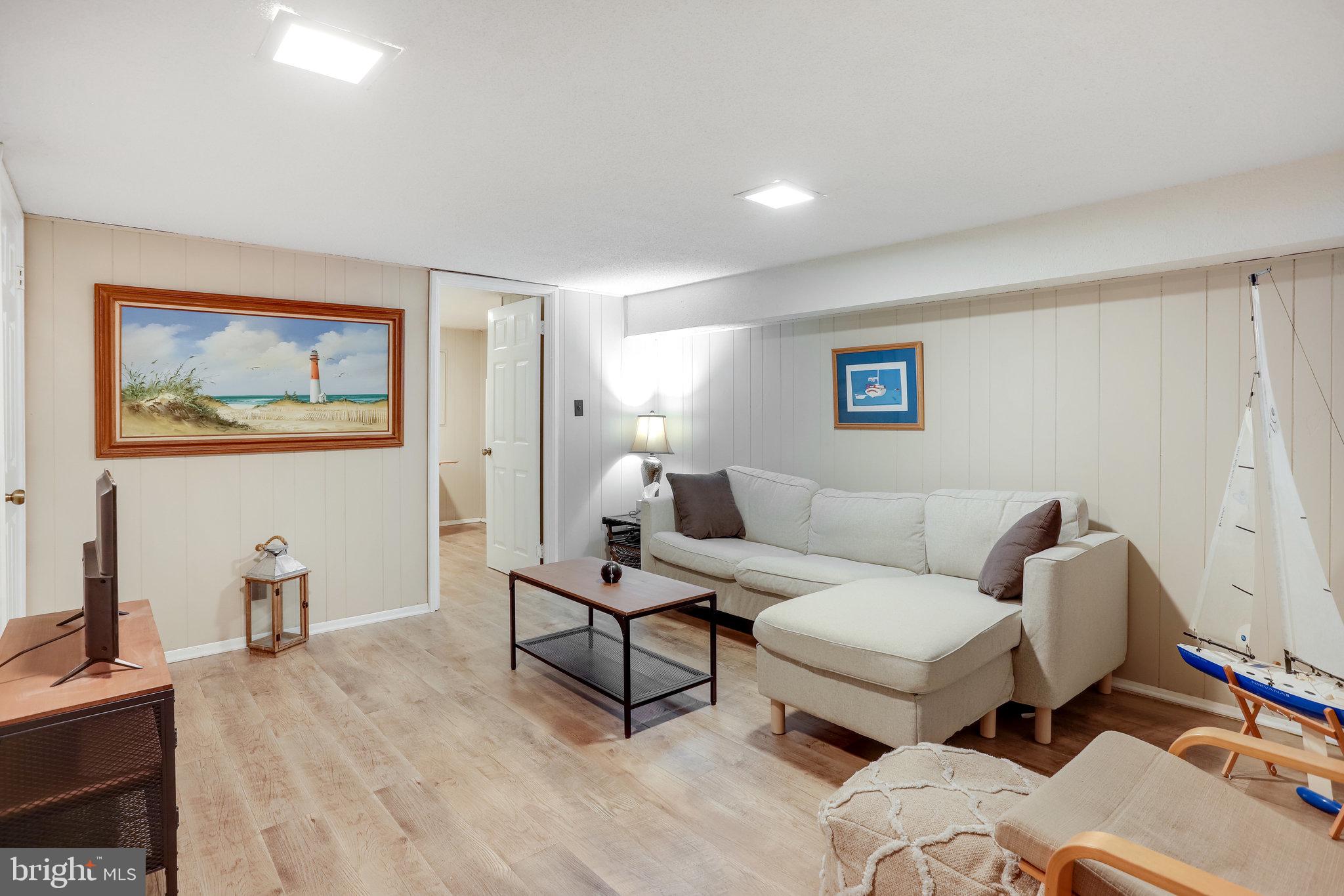 FAIRLINGTON VILLAGES - Residential Lease