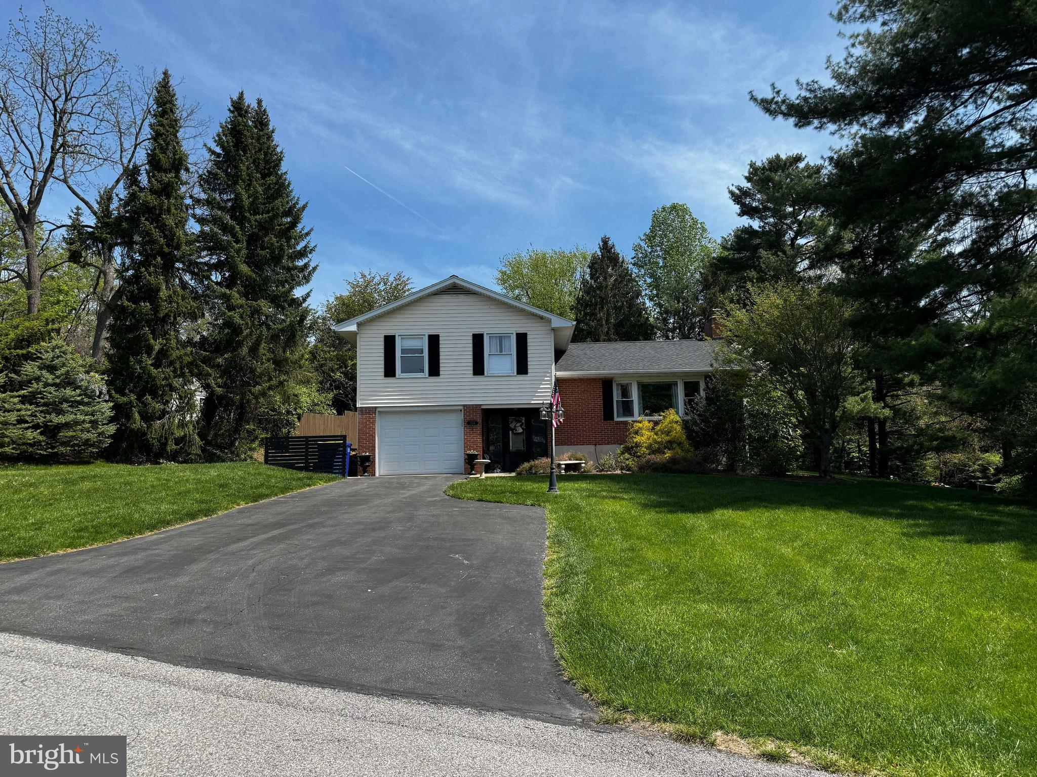 2656 WHISPERING PINES RD