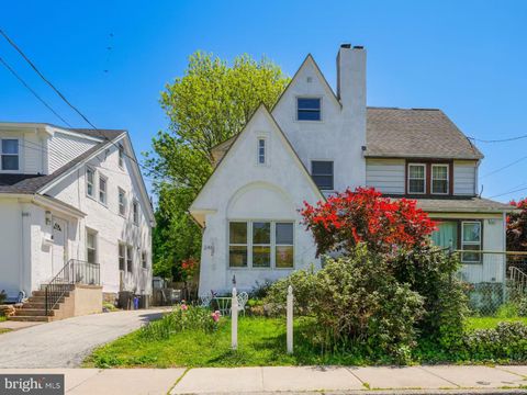 Townhouse For Rent - 241 Rockingham Road #3RD FLOOR ROOM<br/> Delaware County, BRYN MAWR, PA 19010