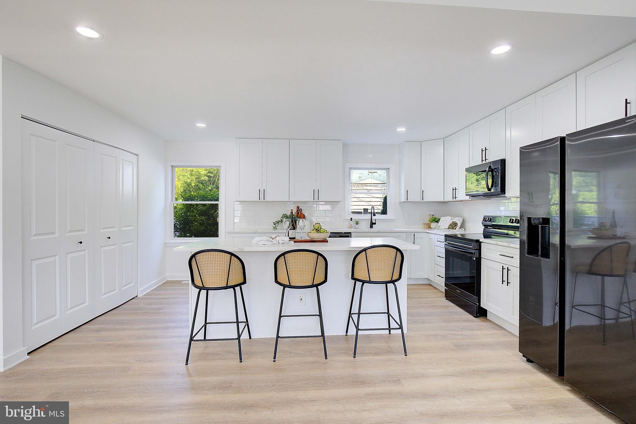 LOCH HAVEN - Residential