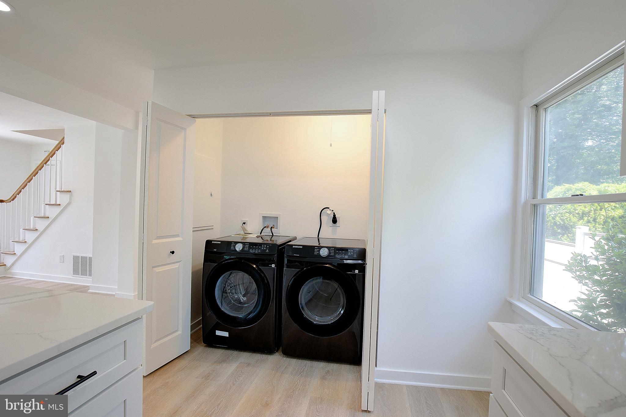 LOCH HAVEN - Residential