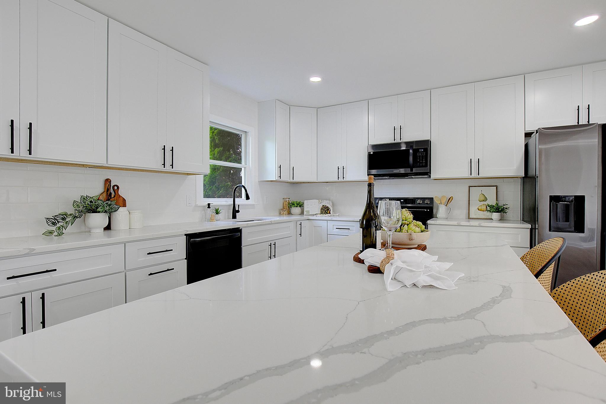 LOCH HAVEN - Residential