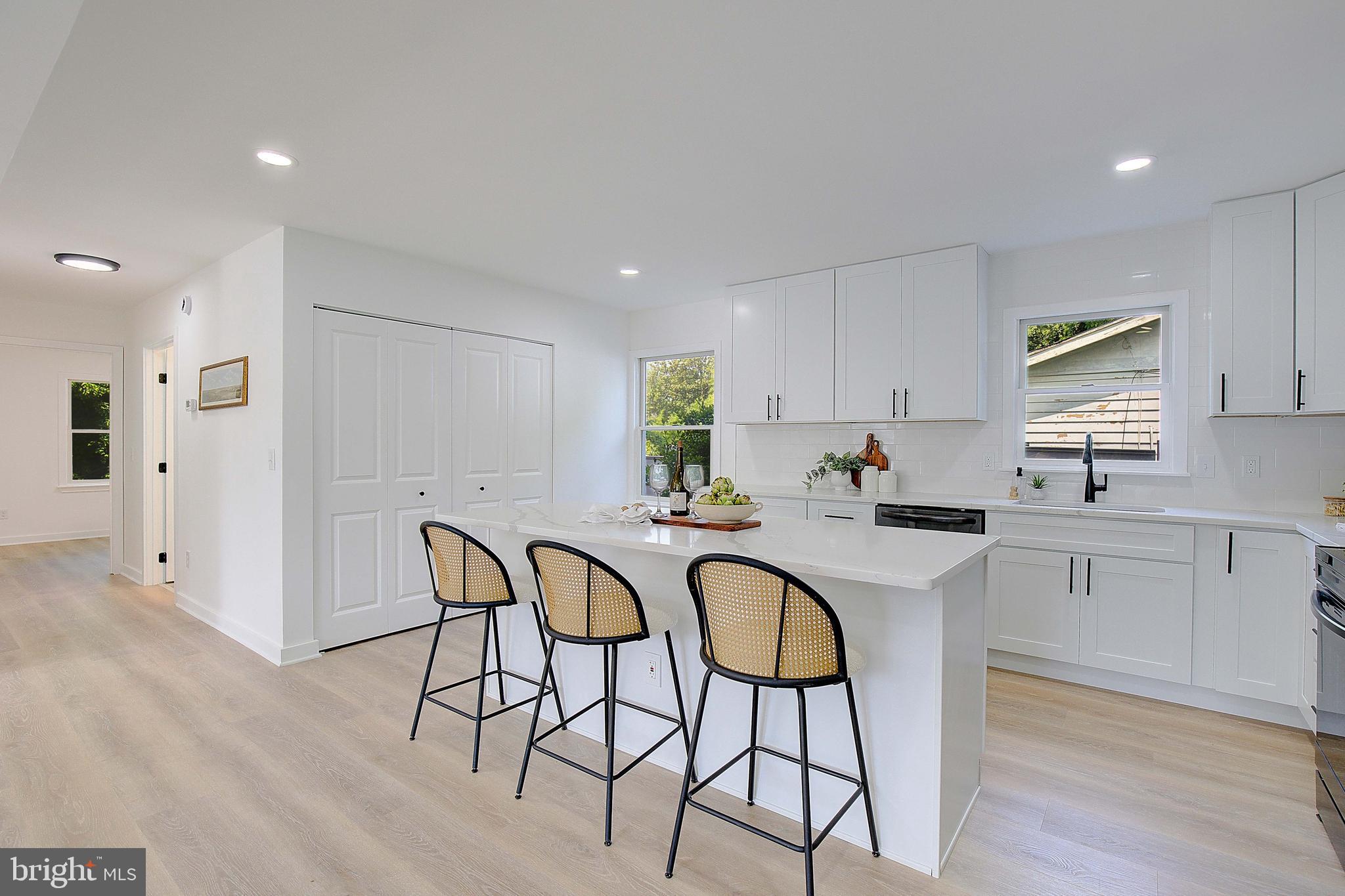 LOCH HAVEN - Residential