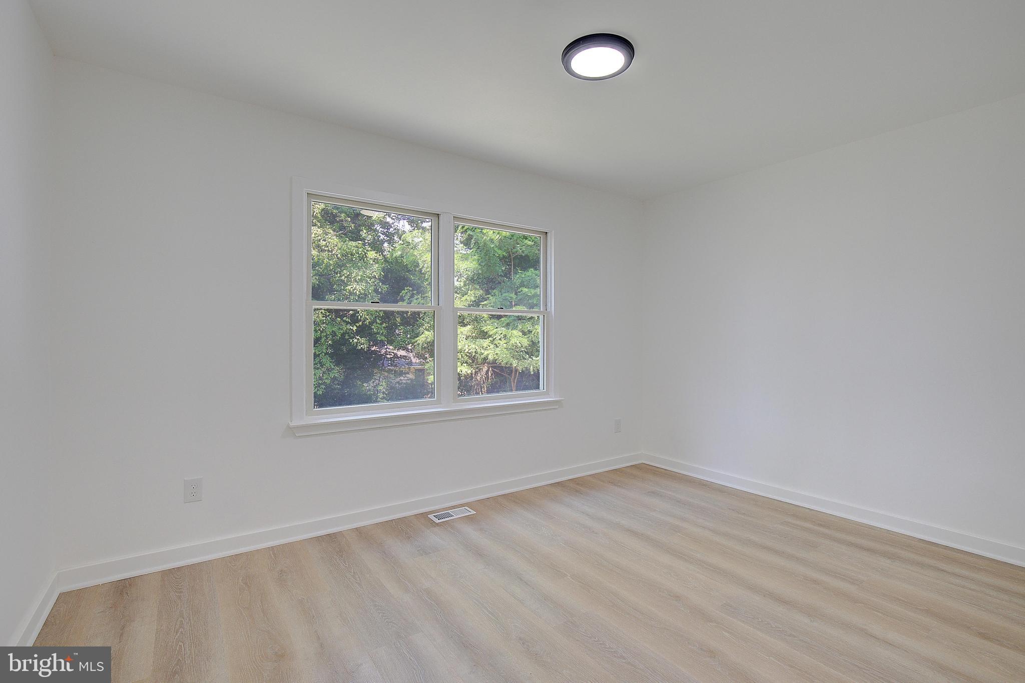 LOCH HAVEN - Residential