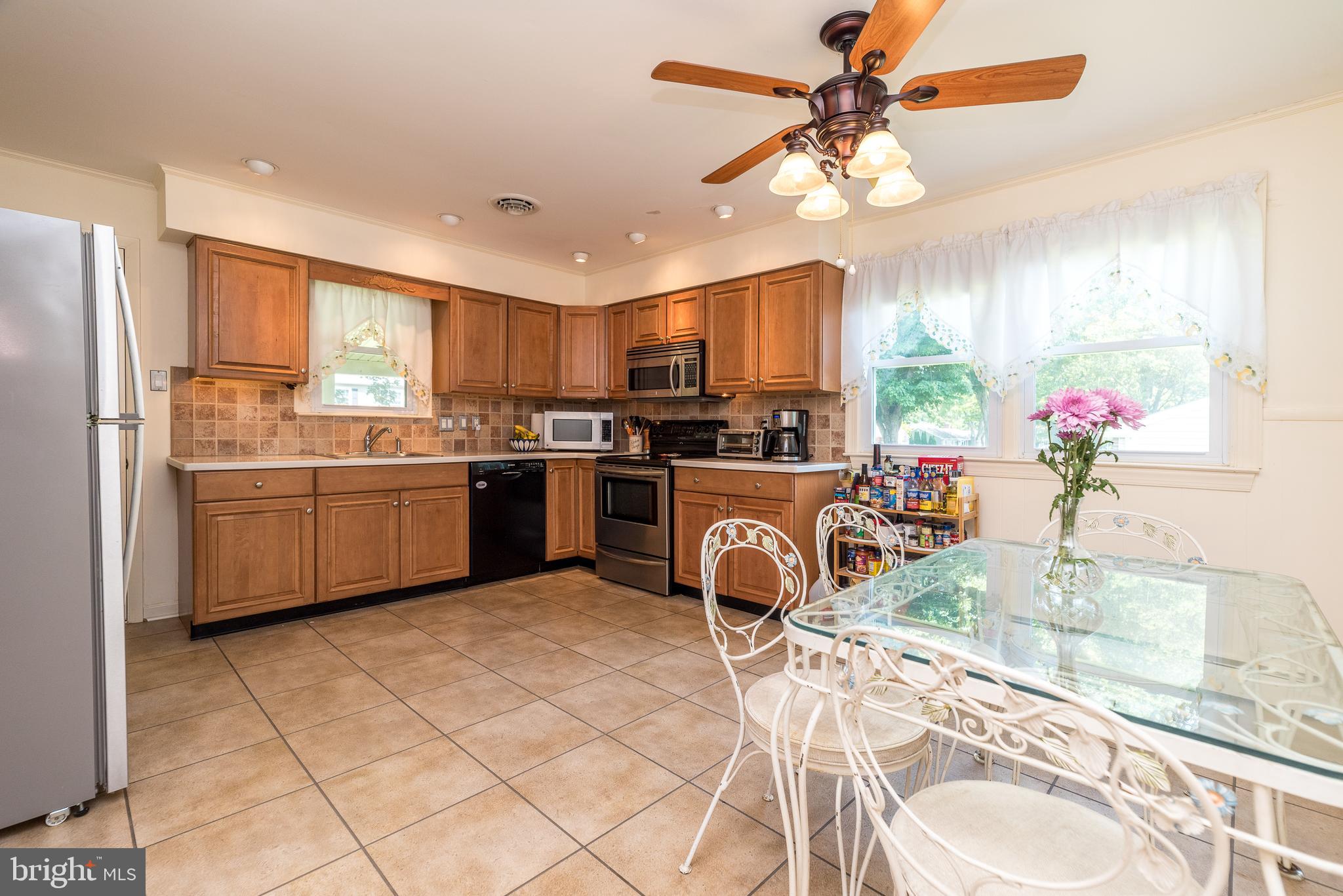 FAIRVIEW - Residential