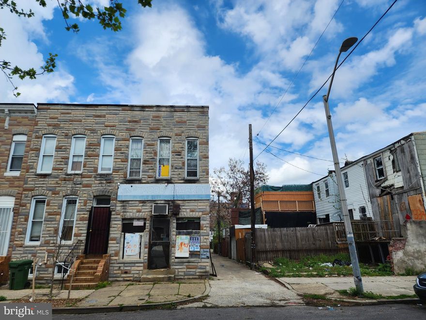 ONLINE AUCTION: Bidding begins 6/13 @ 10:00 AM. Bidding ends 6/15 @ 11:30 AM. List Price is Suggested Opening Bid. This 2 Story End Unit Townhouse is located in the Carrollton Ridge area of Baltimore, Maryland, just a short distance from the Westside Shopping Center. The neighborhood is also home to the Grace Medical Center, providing access to healthcare services. Residents can take advantage of the nearby Carroll Park, as well as the Carroll Park Golf Course, located just a short drive away. With convenient access to major traffic arteries, this property is a great option for those looking to live in a bustling urban area. Deposit: $5,000.