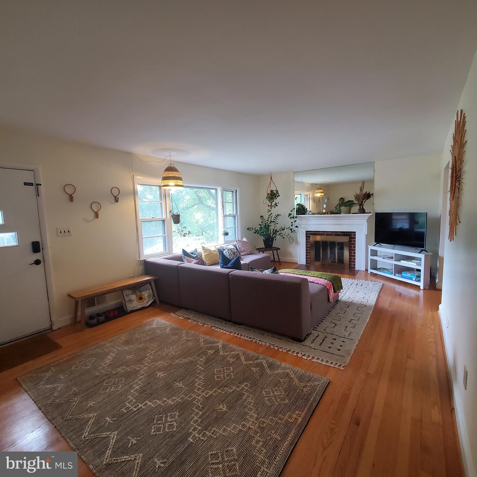 ADELPHI FOREST - Residential