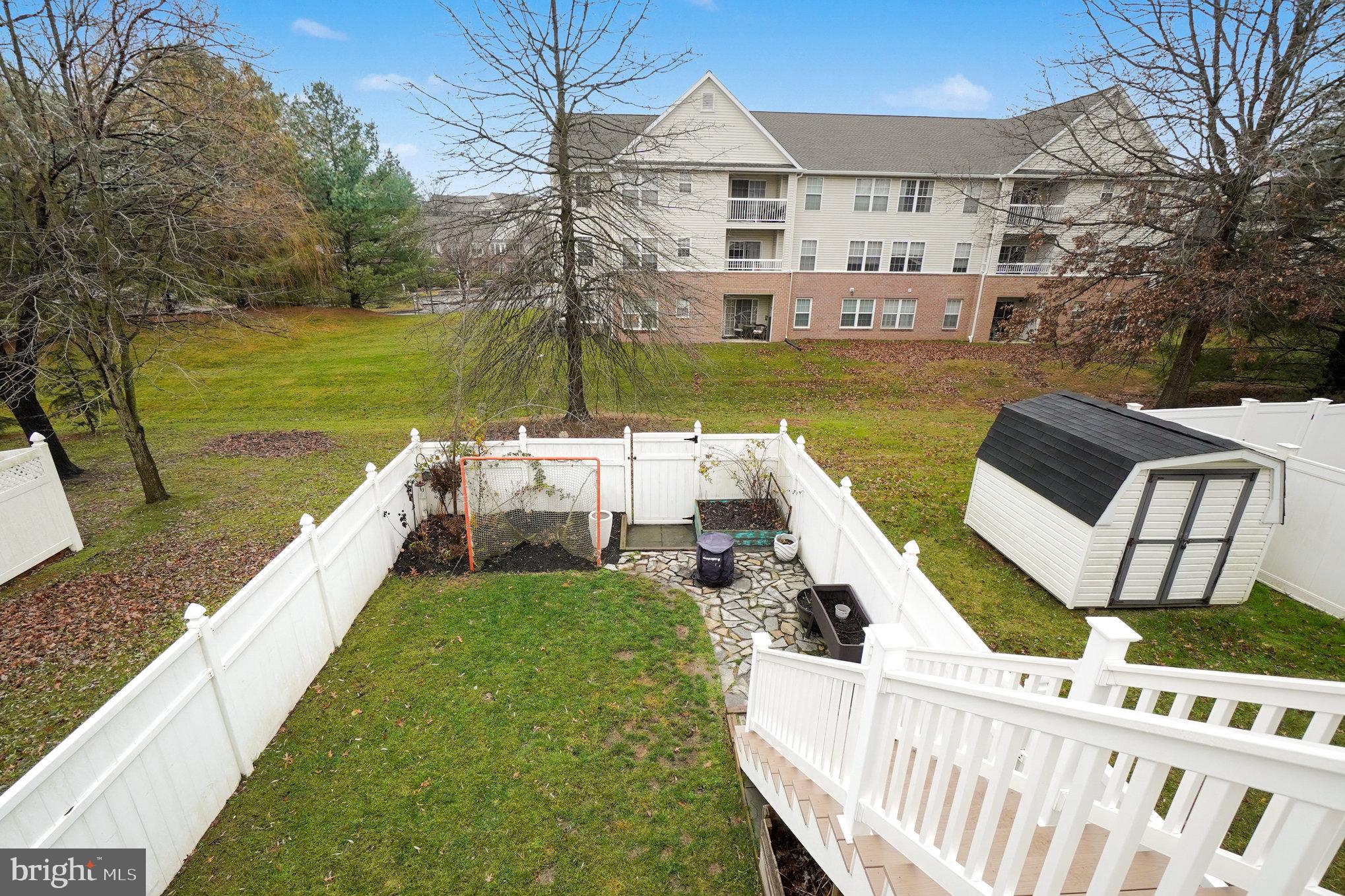 GREENBRIER HILLS - Residential