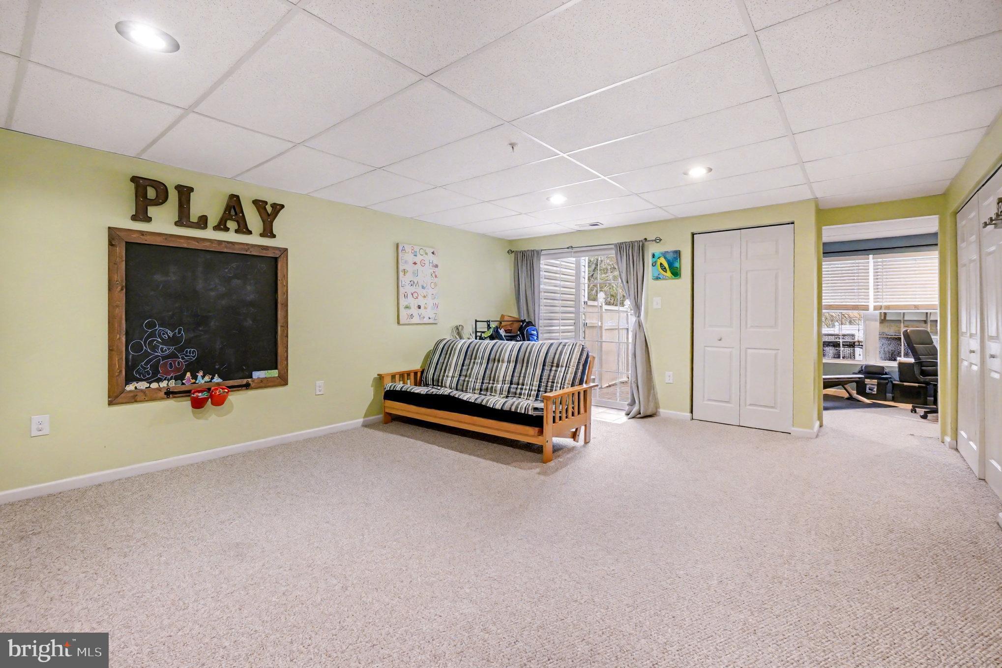 GREENBRIER HILLS - Residential