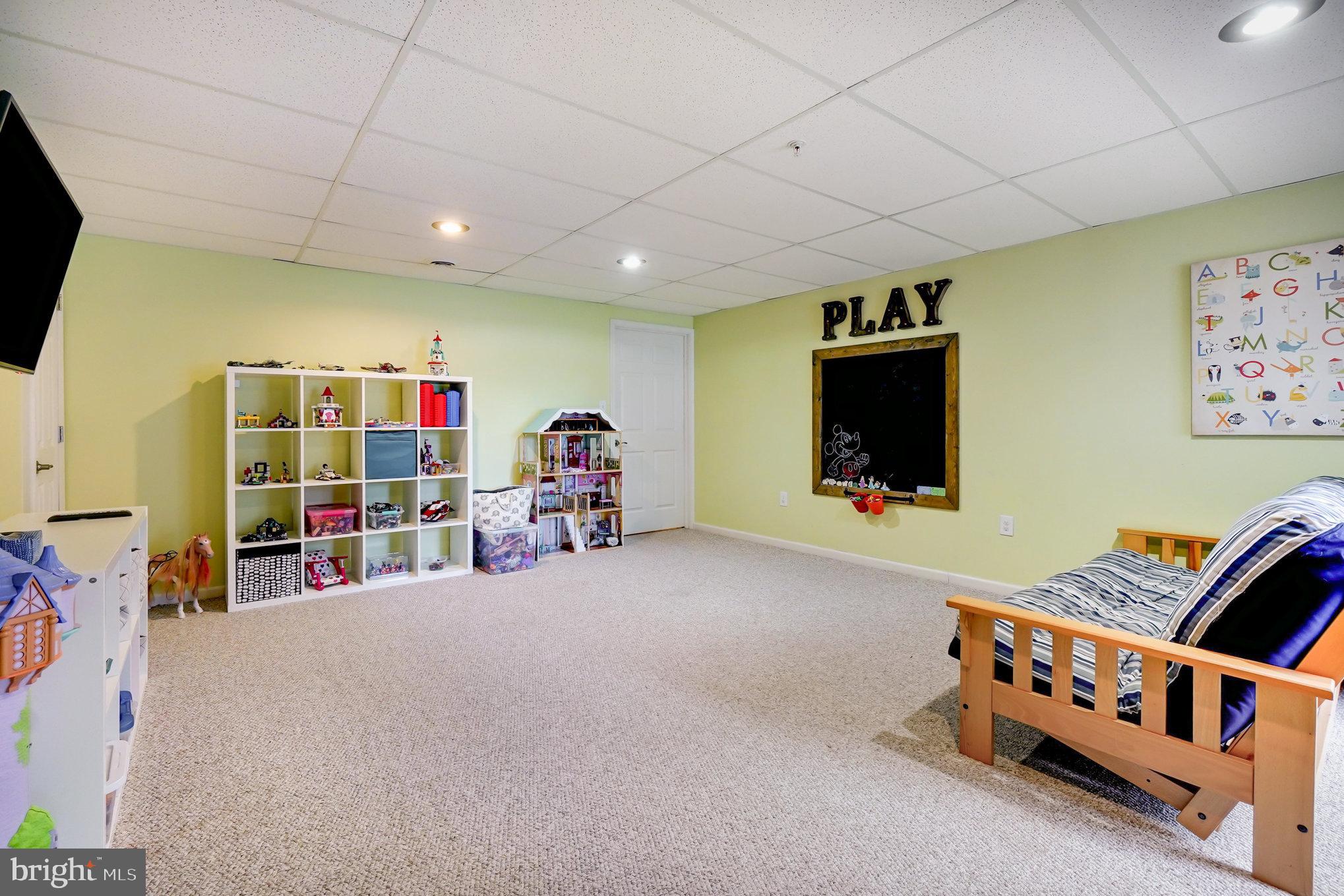 GREENBRIER HILLS - Residential