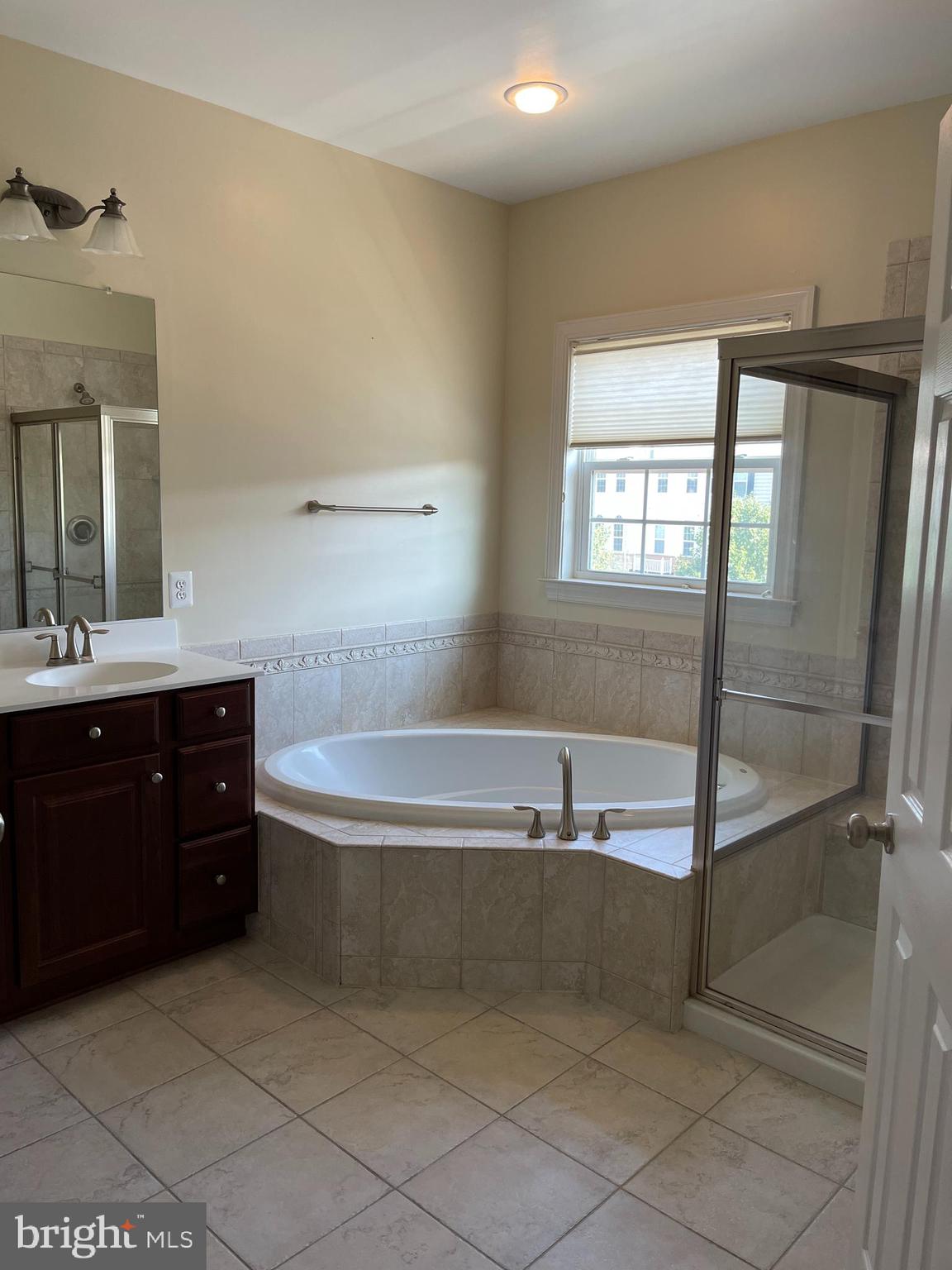 ELLICOTT SQUARE - Residential Lease