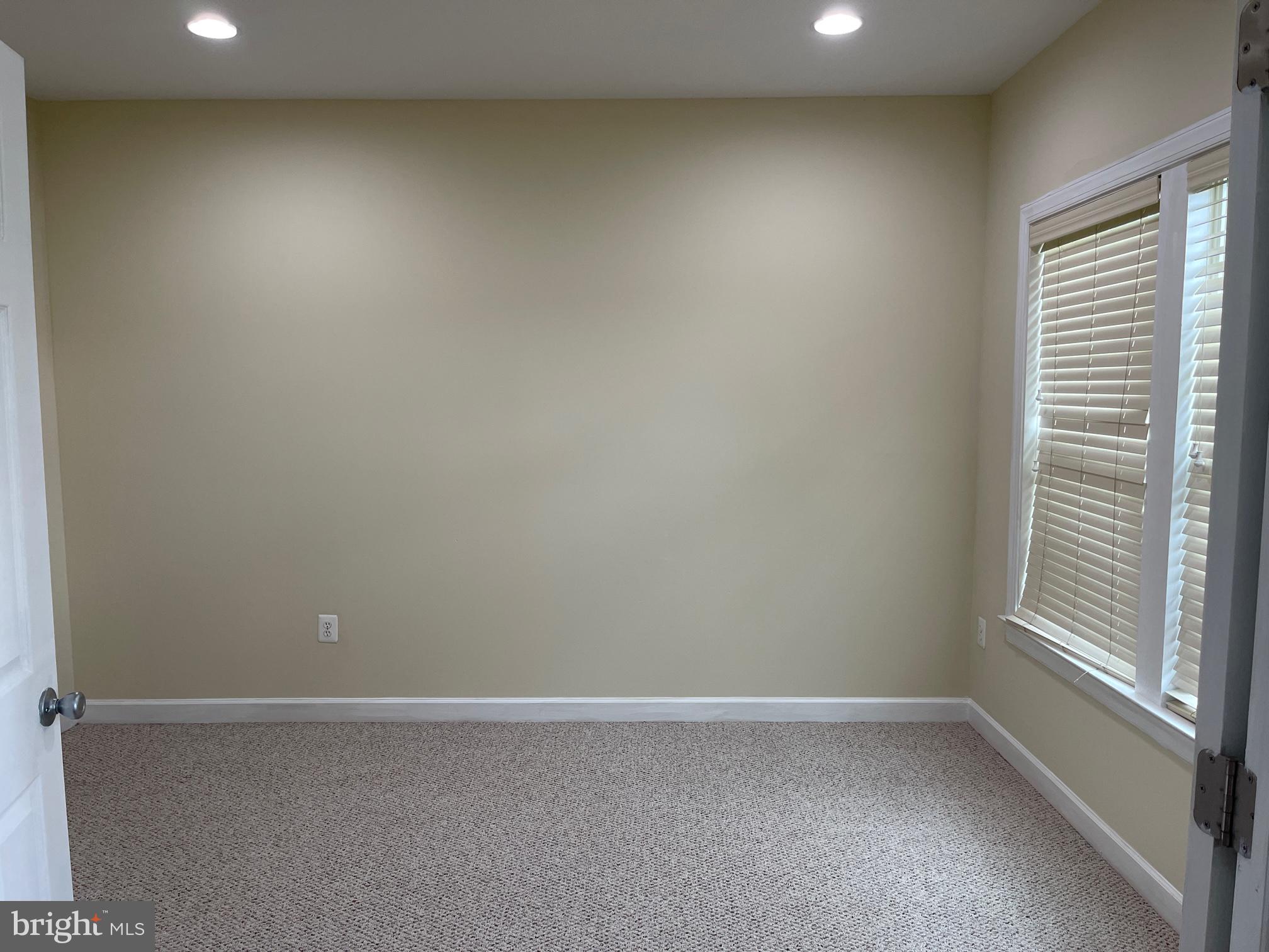 ELLICOTT SQUARE - Residential Lease