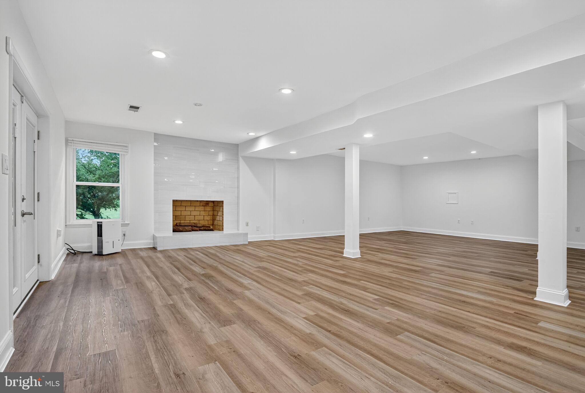 BALLANTRAE FARMS - Residential Lease