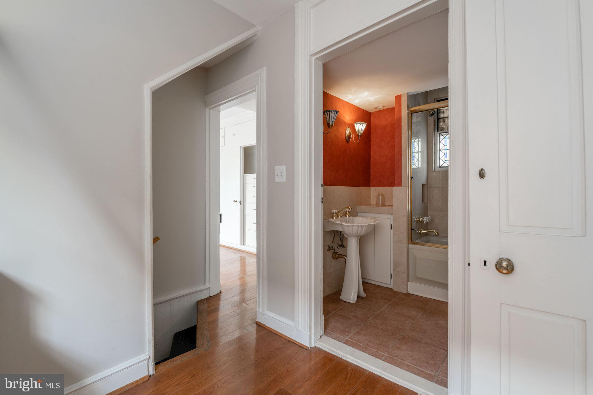 GEORGETOWN - Residential