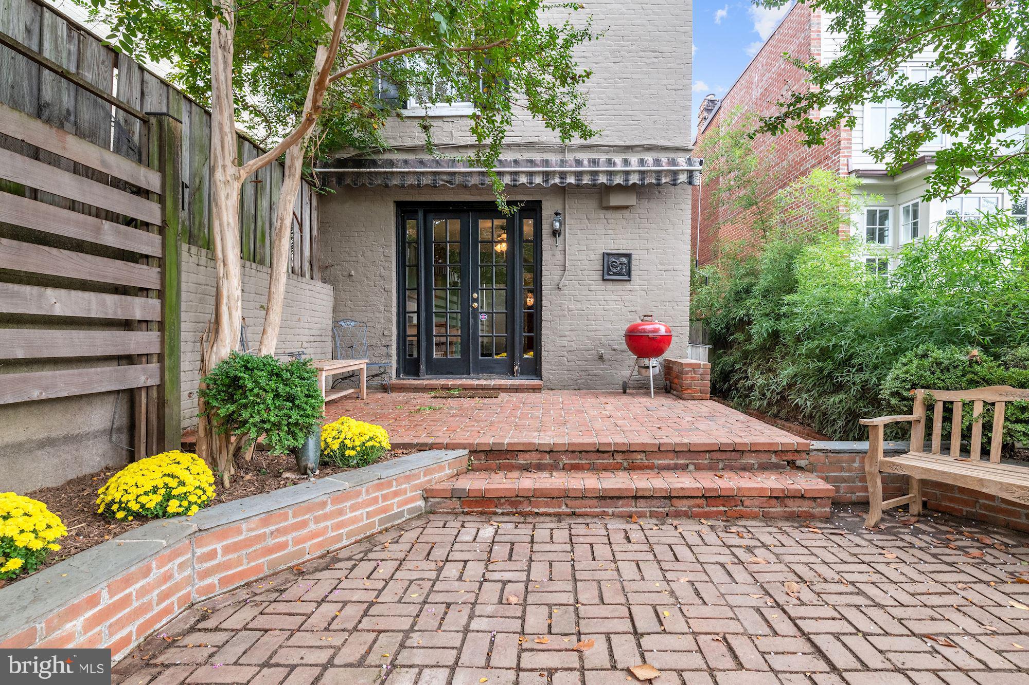 GEORGETOWN - Residential