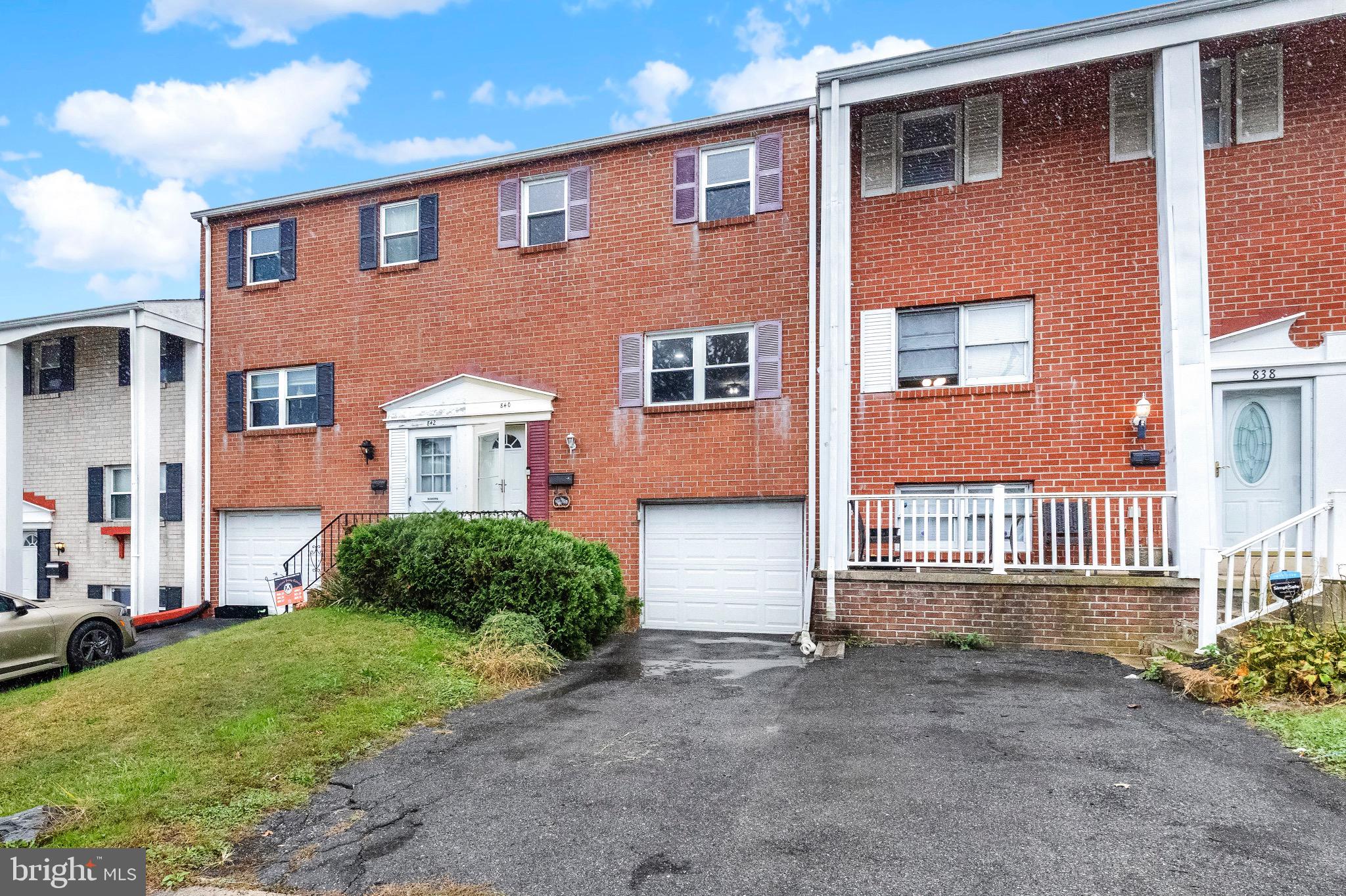 LANCASTER - Residential