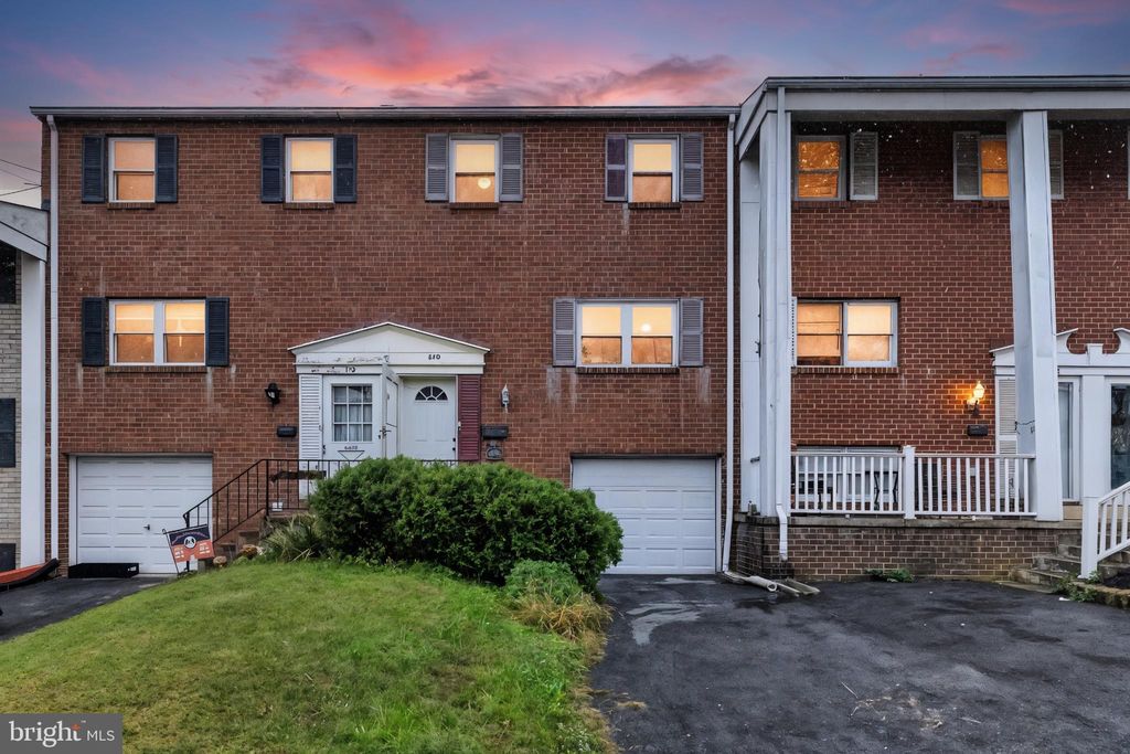 Photo of 840 Hilton Drive, LANCASTER, PA 17603 (MLS # PALA2078442)