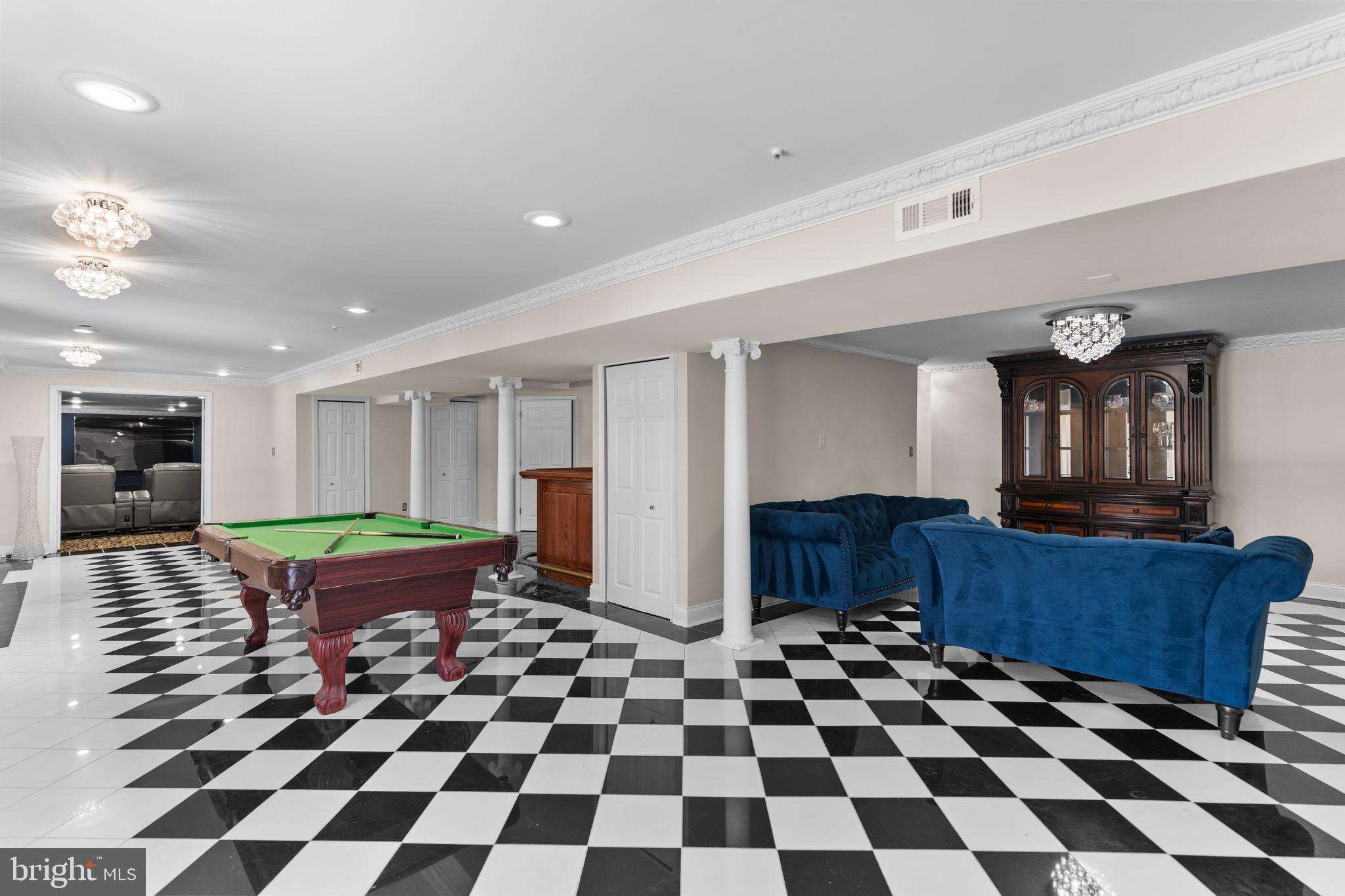 WOODMORE SOUTH - Residential