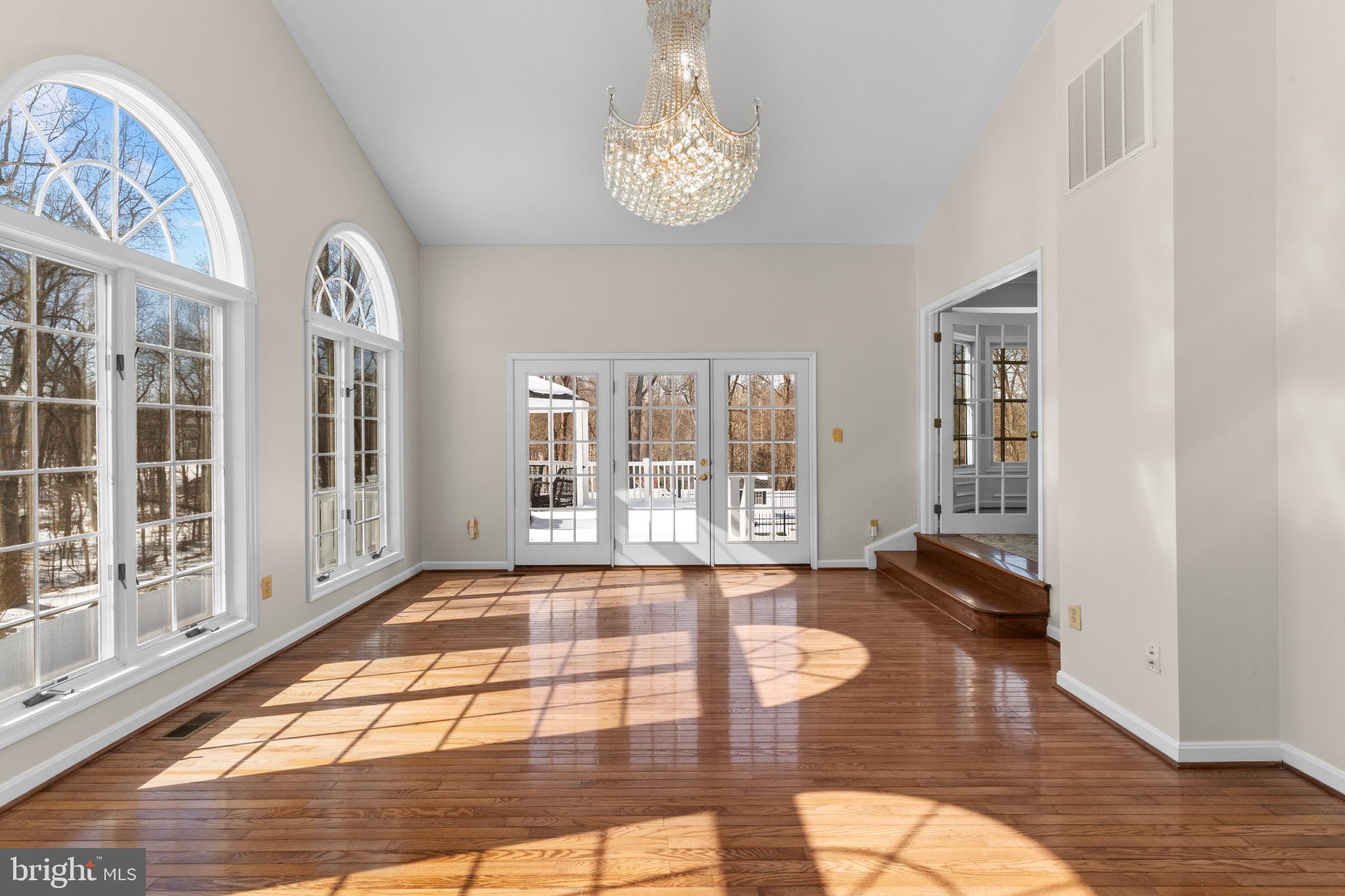 WOODMORE SOUTH - Residential