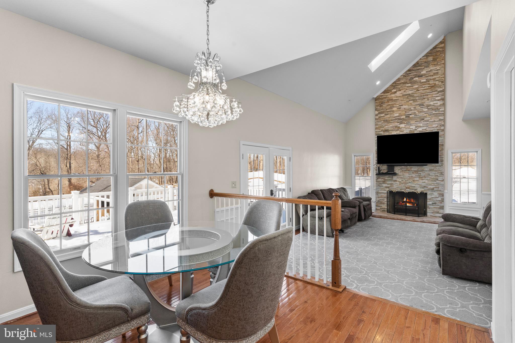 WOODMORE SOUTH - Residential