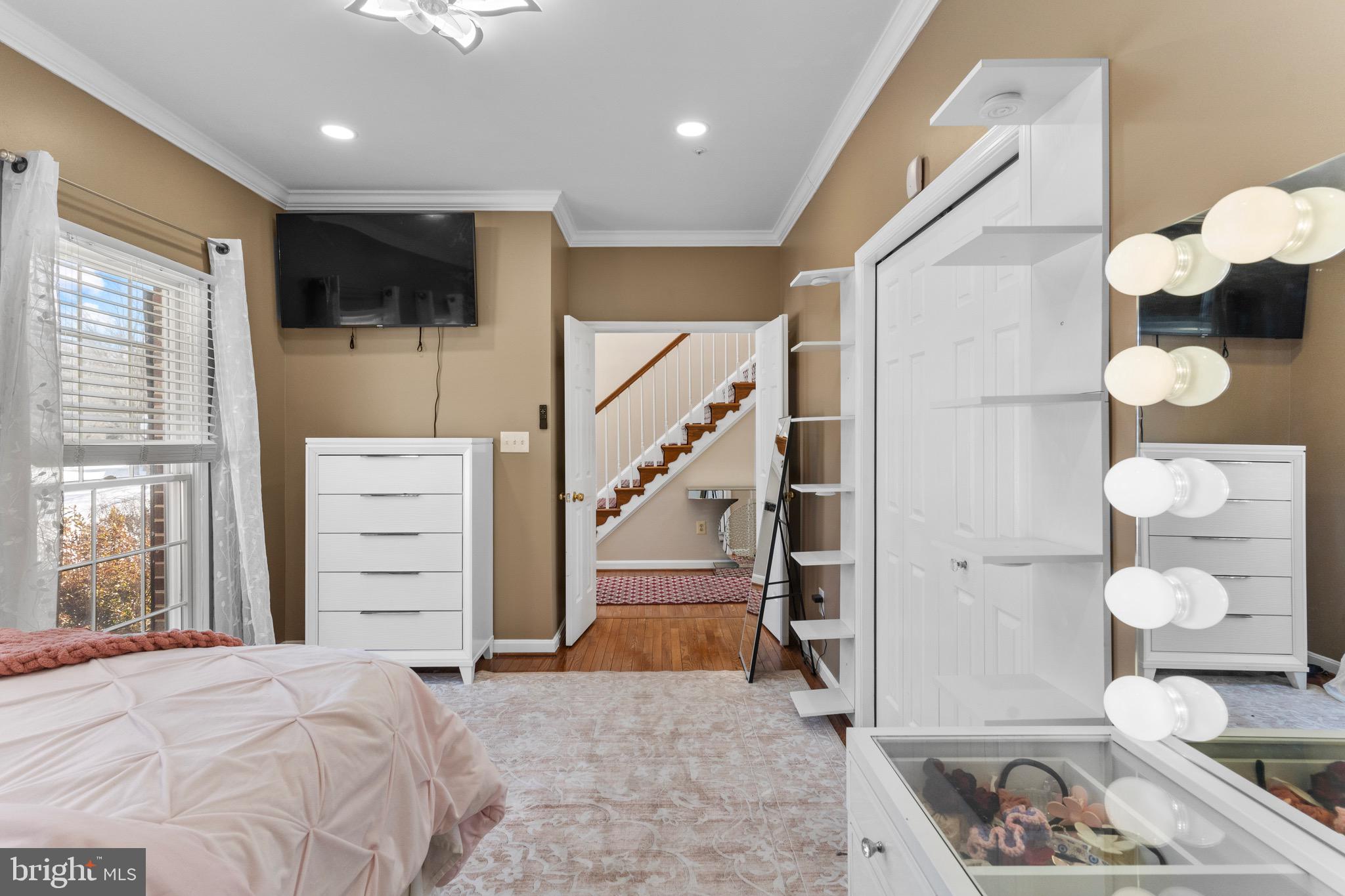 WOODMORE SOUTH - Residential