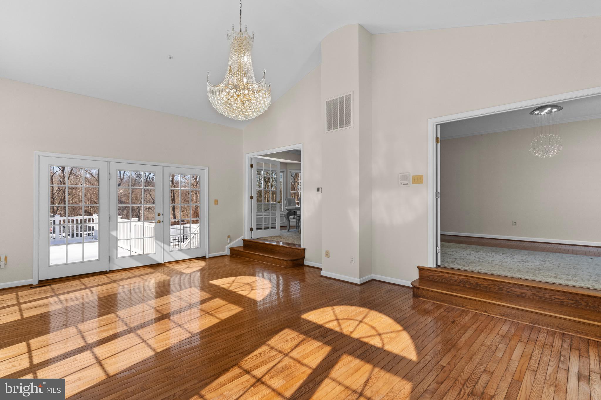 WOODMORE SOUTH - Residential