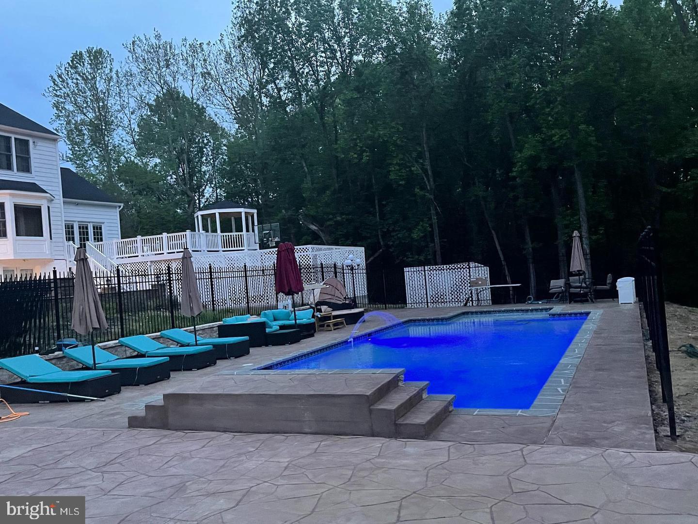 WOODMORE SOUTH - Residential