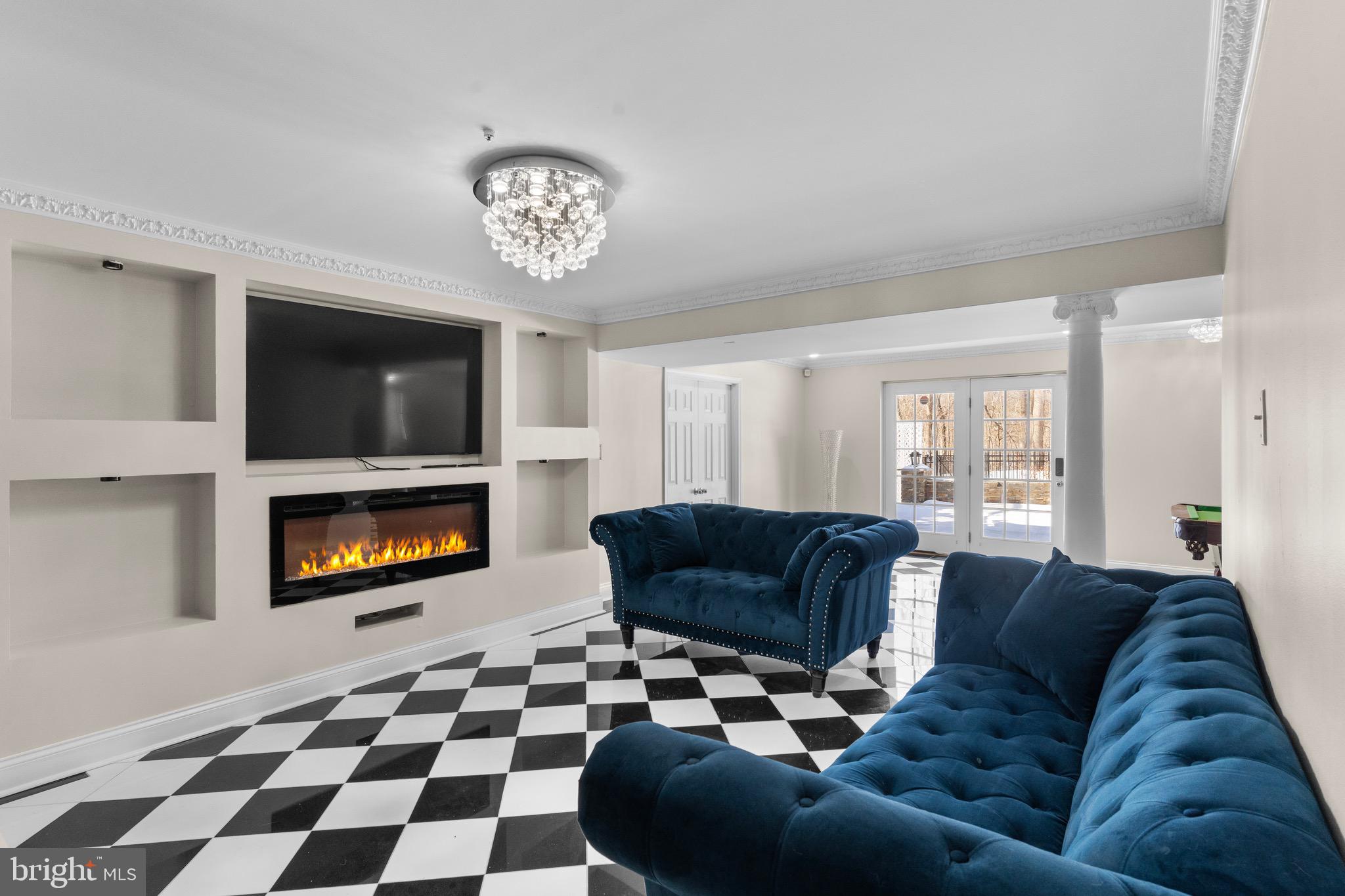 WOODMORE SOUTH - Residential