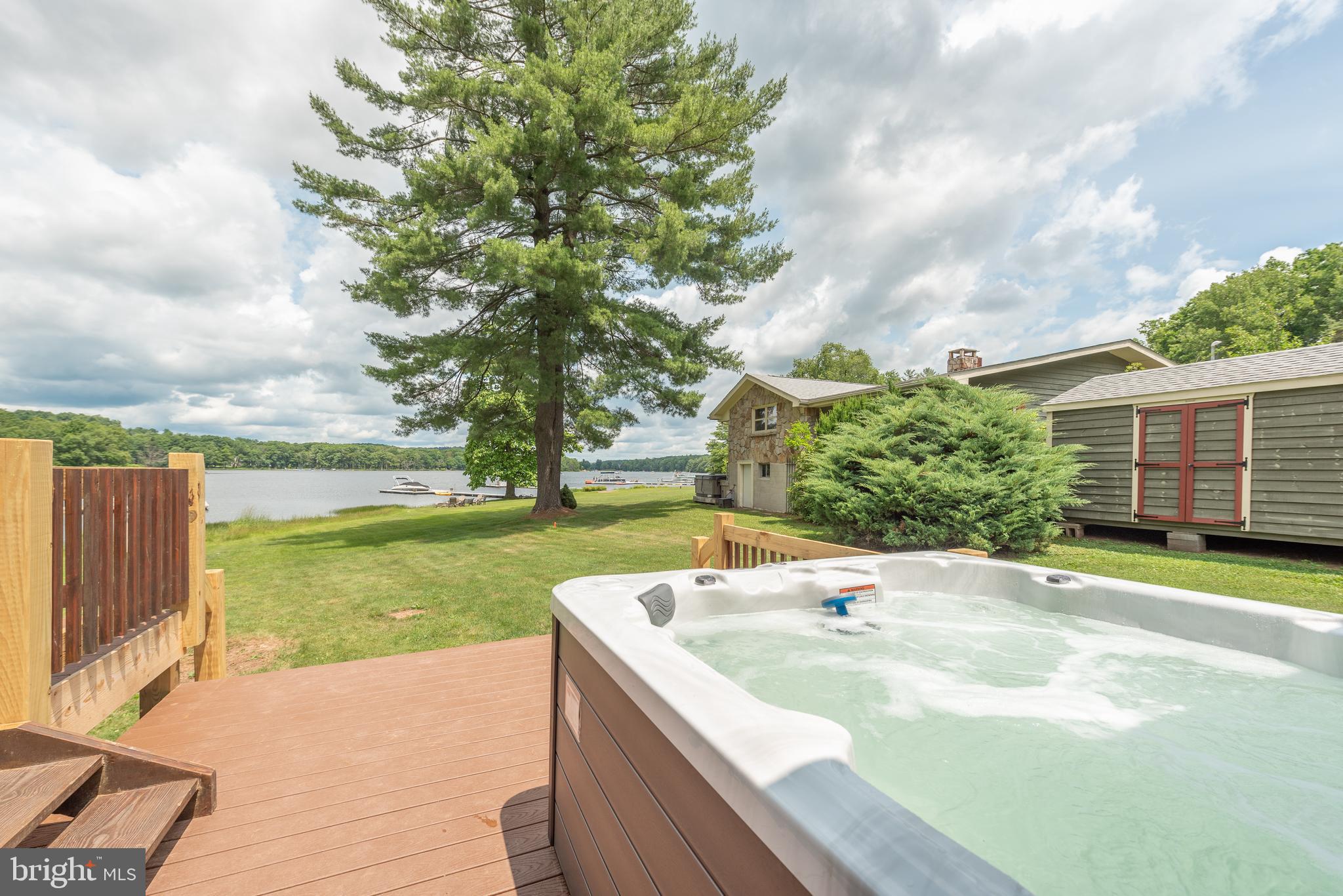 WHITE OAK - Residential