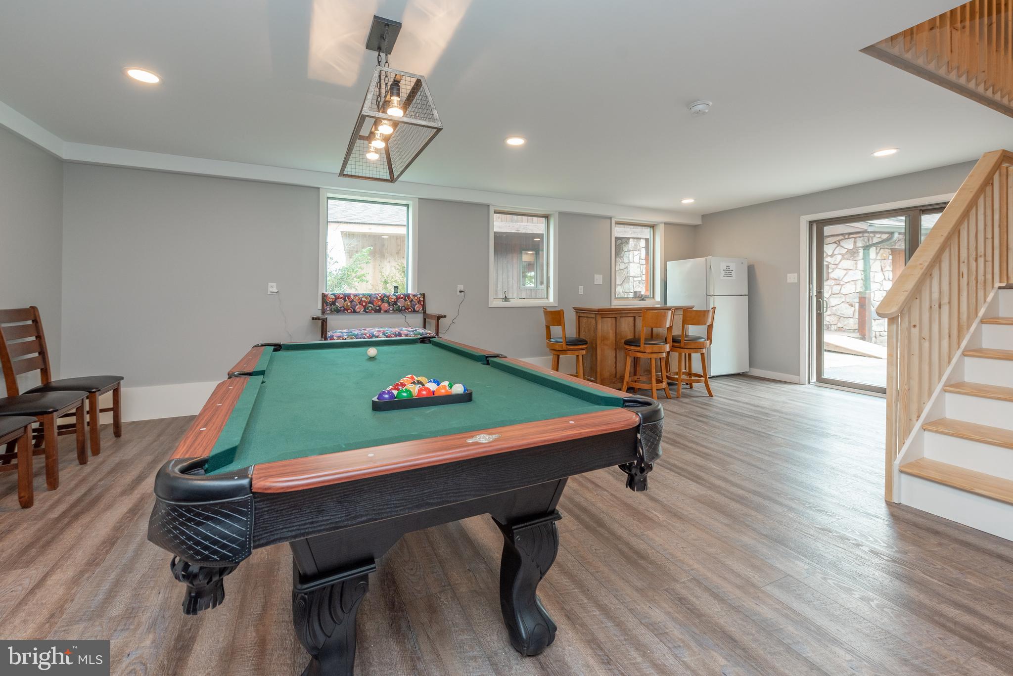 WHITE OAK - Residential