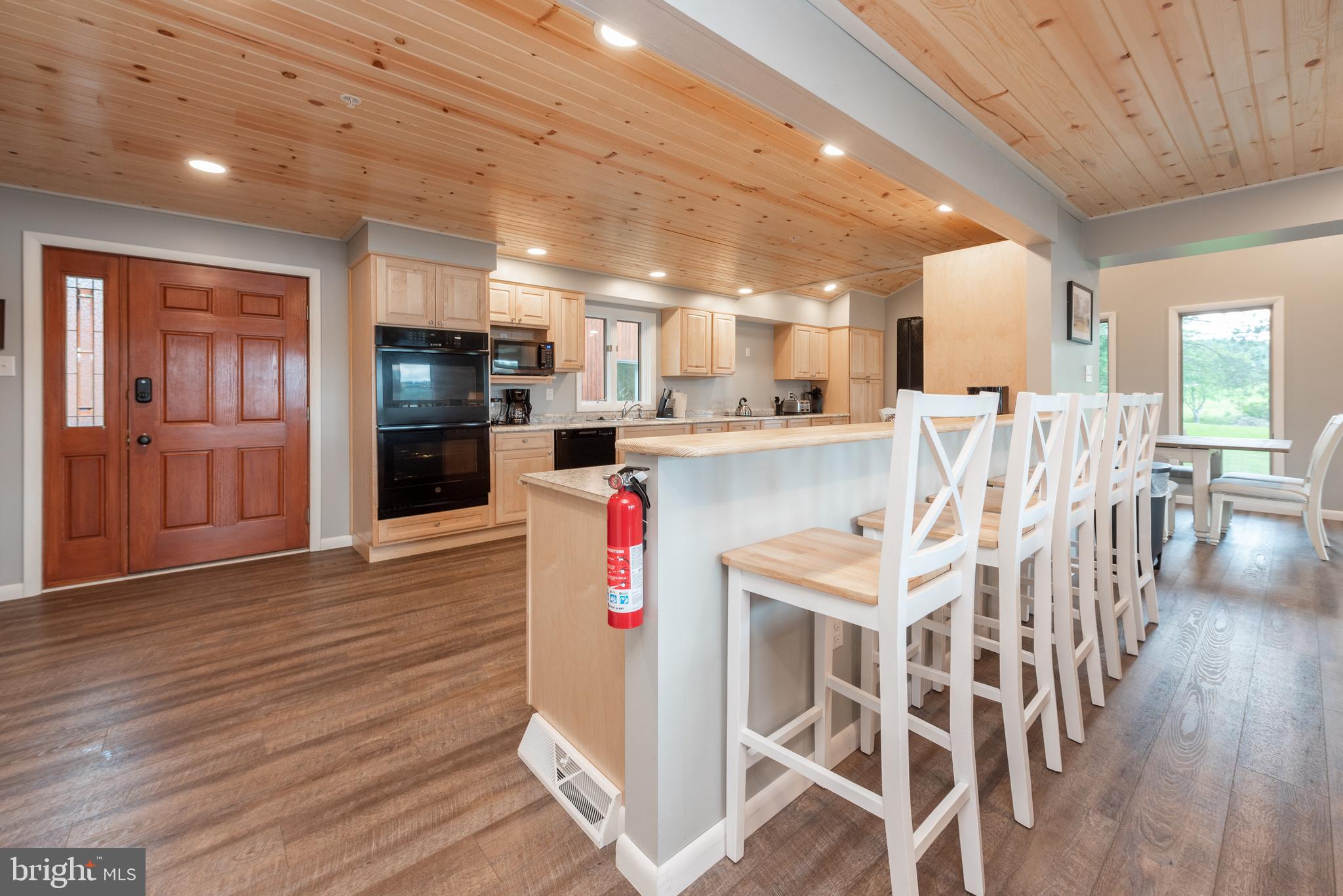 WHITE OAK - Residential