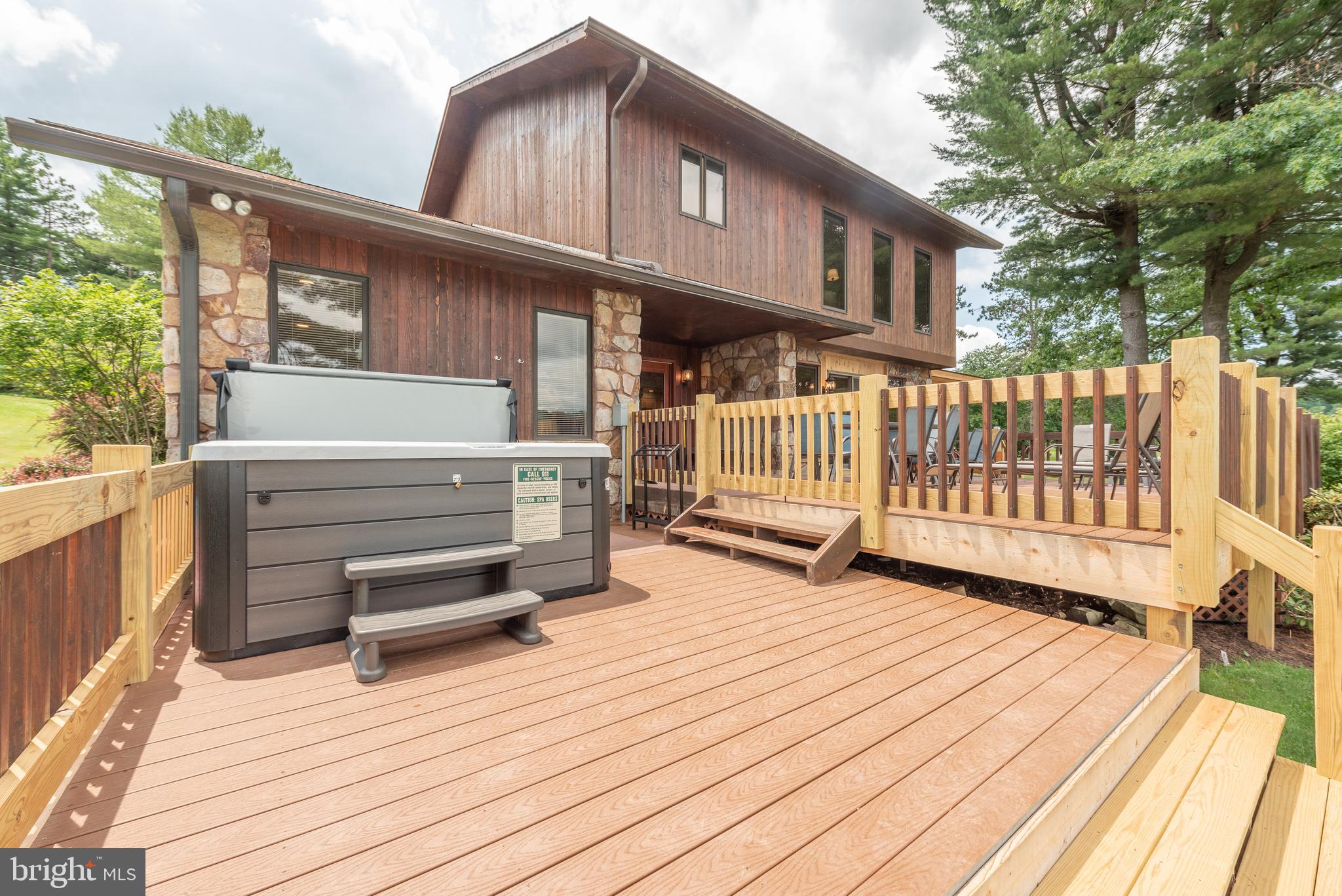 WHITE OAK - Residential