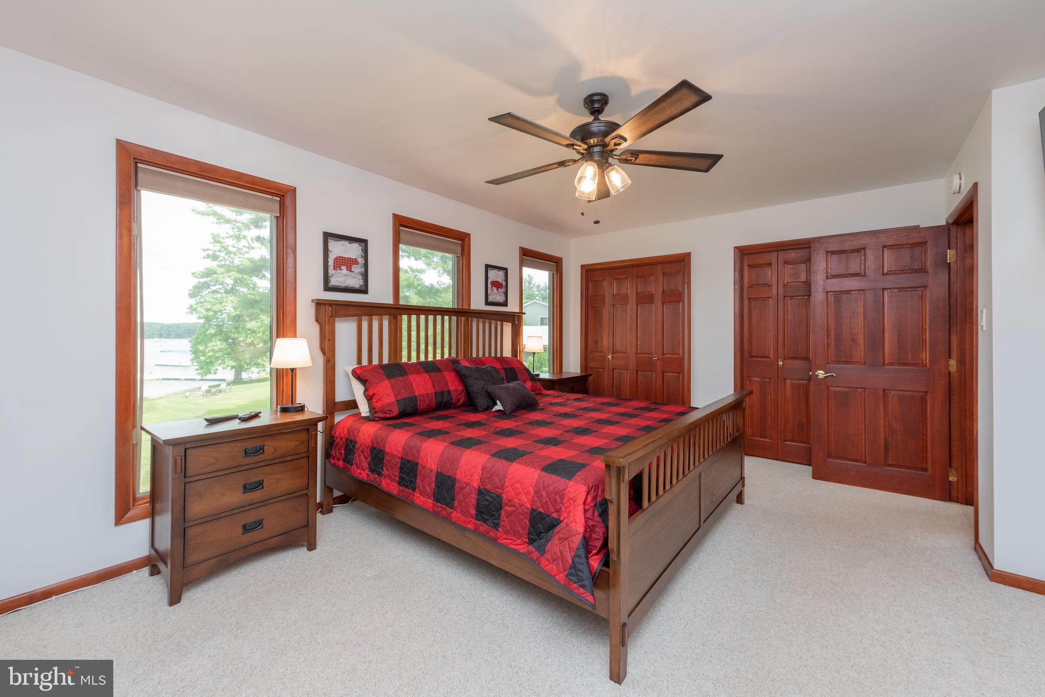 WHITE OAK - Residential