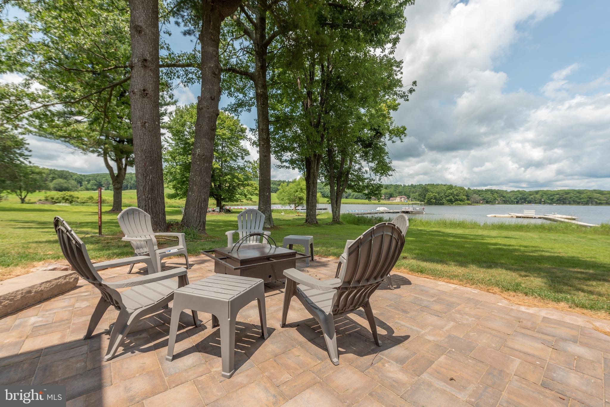 WHITE OAK - Residential