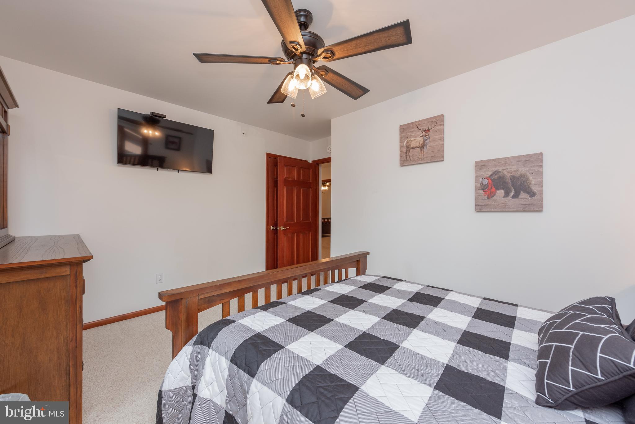 WHITE OAK - Residential