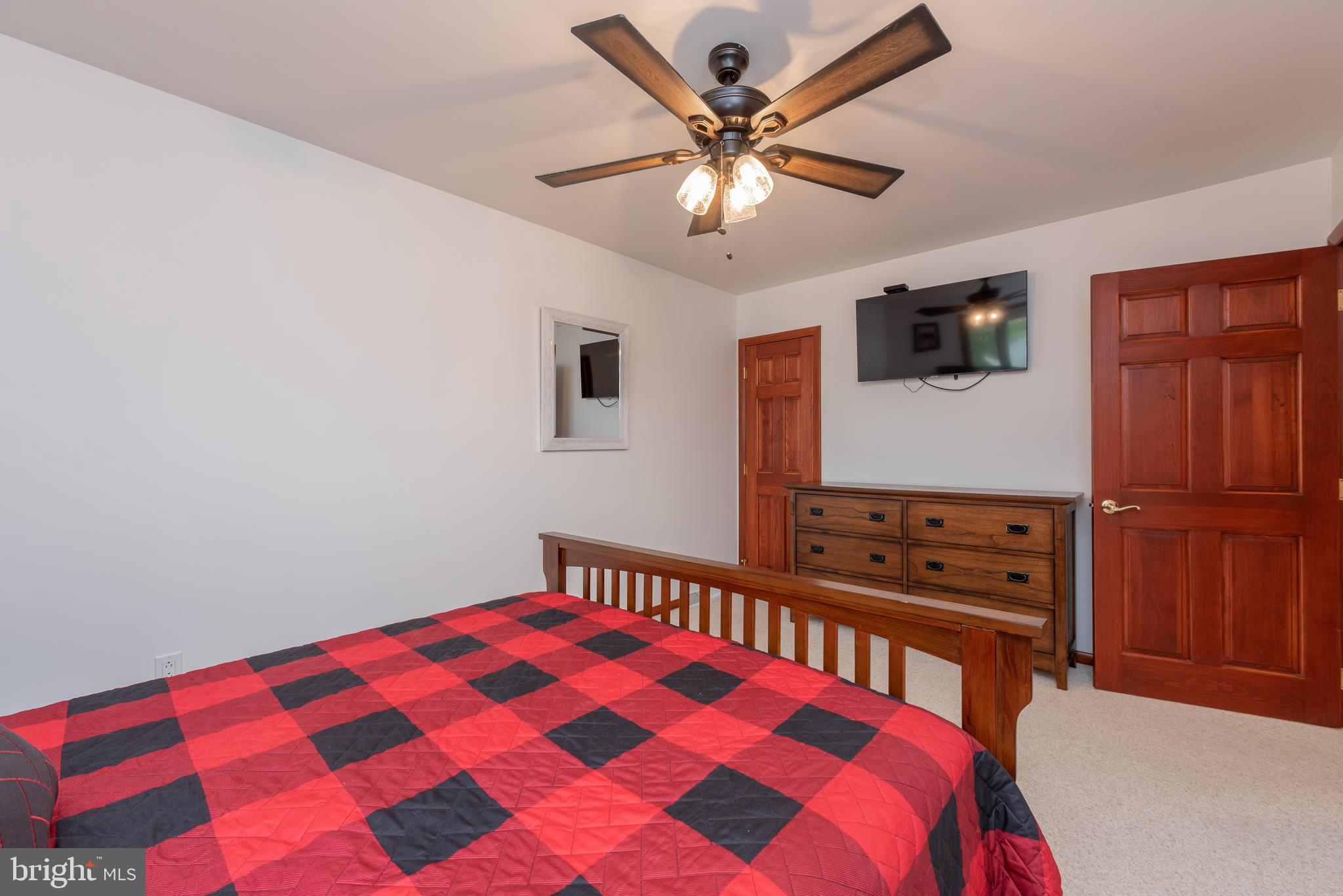 WHITE OAK - Residential