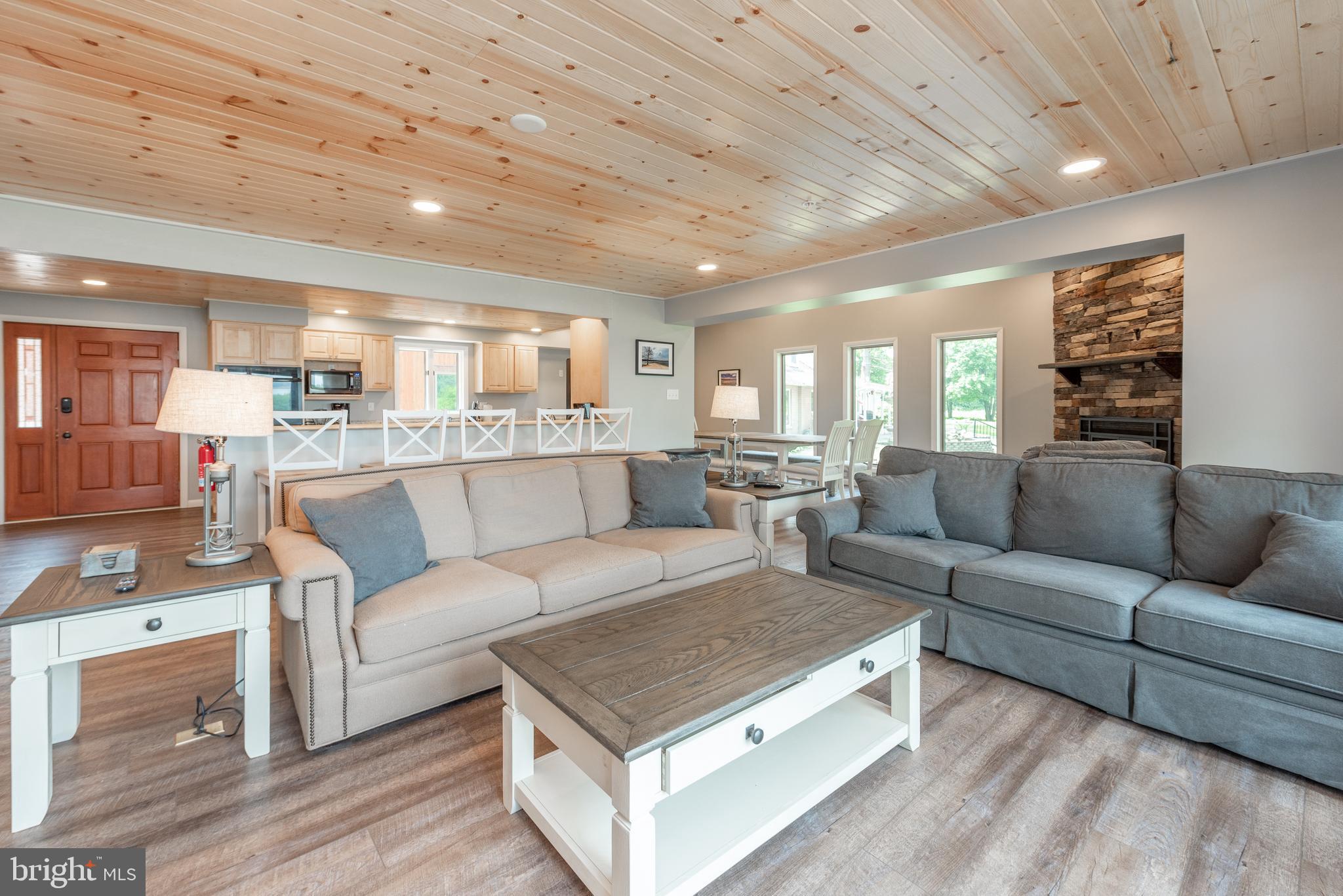 WHITE OAK - Residential