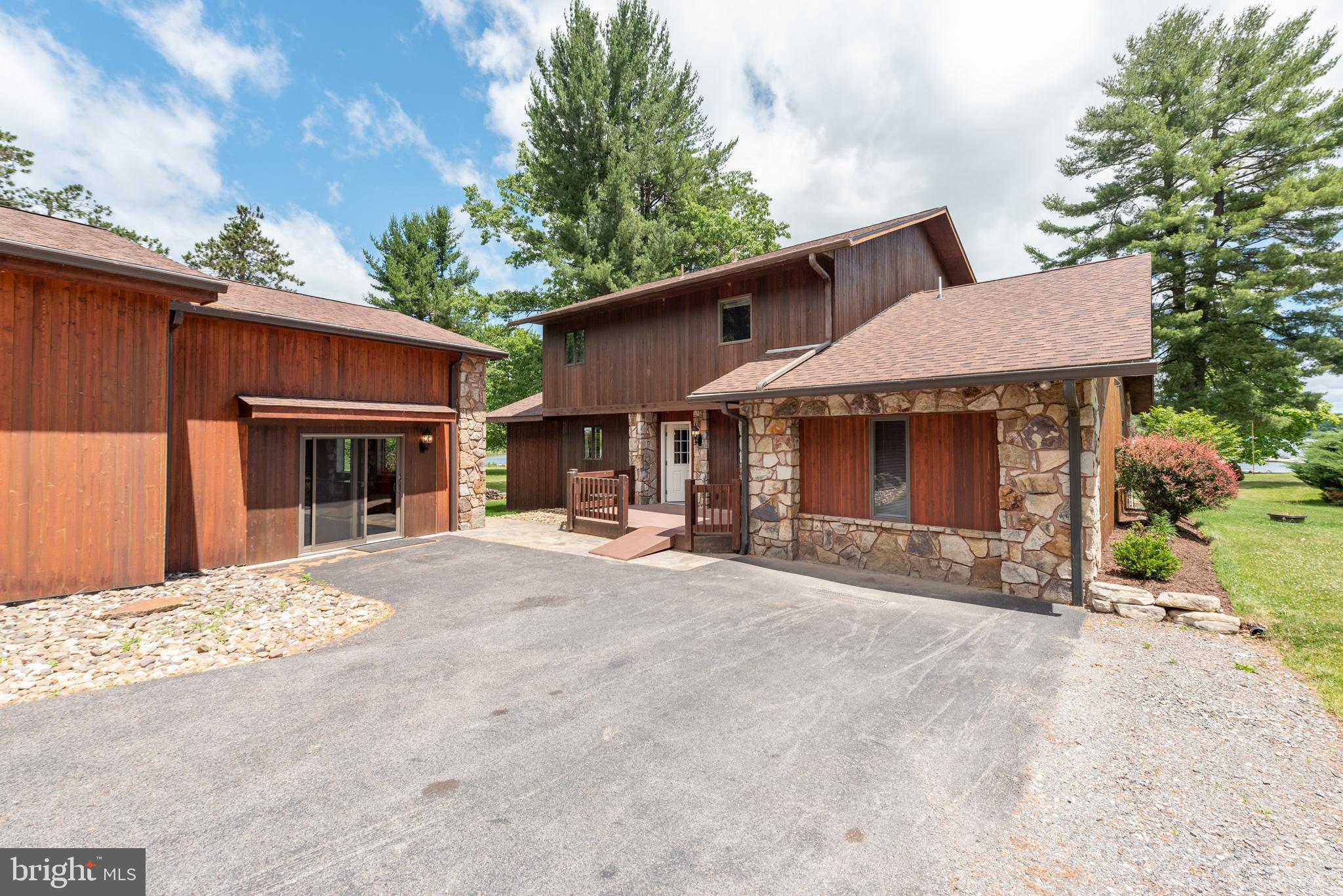 WHITE OAK - Residential