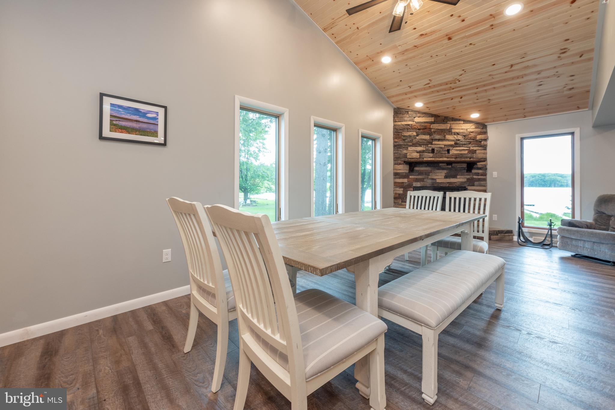 WHITE OAK - Residential