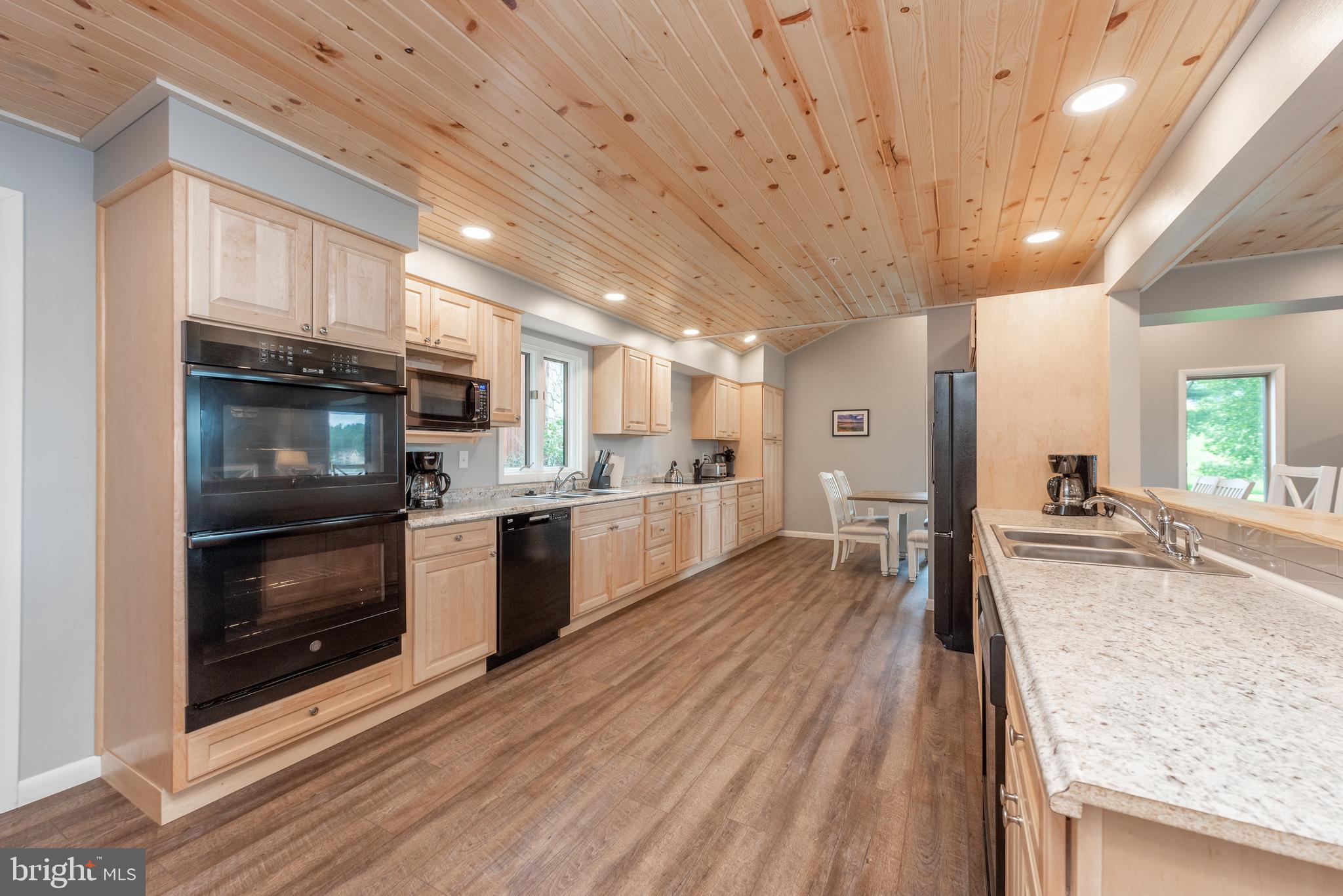 WHITE OAK - Residential