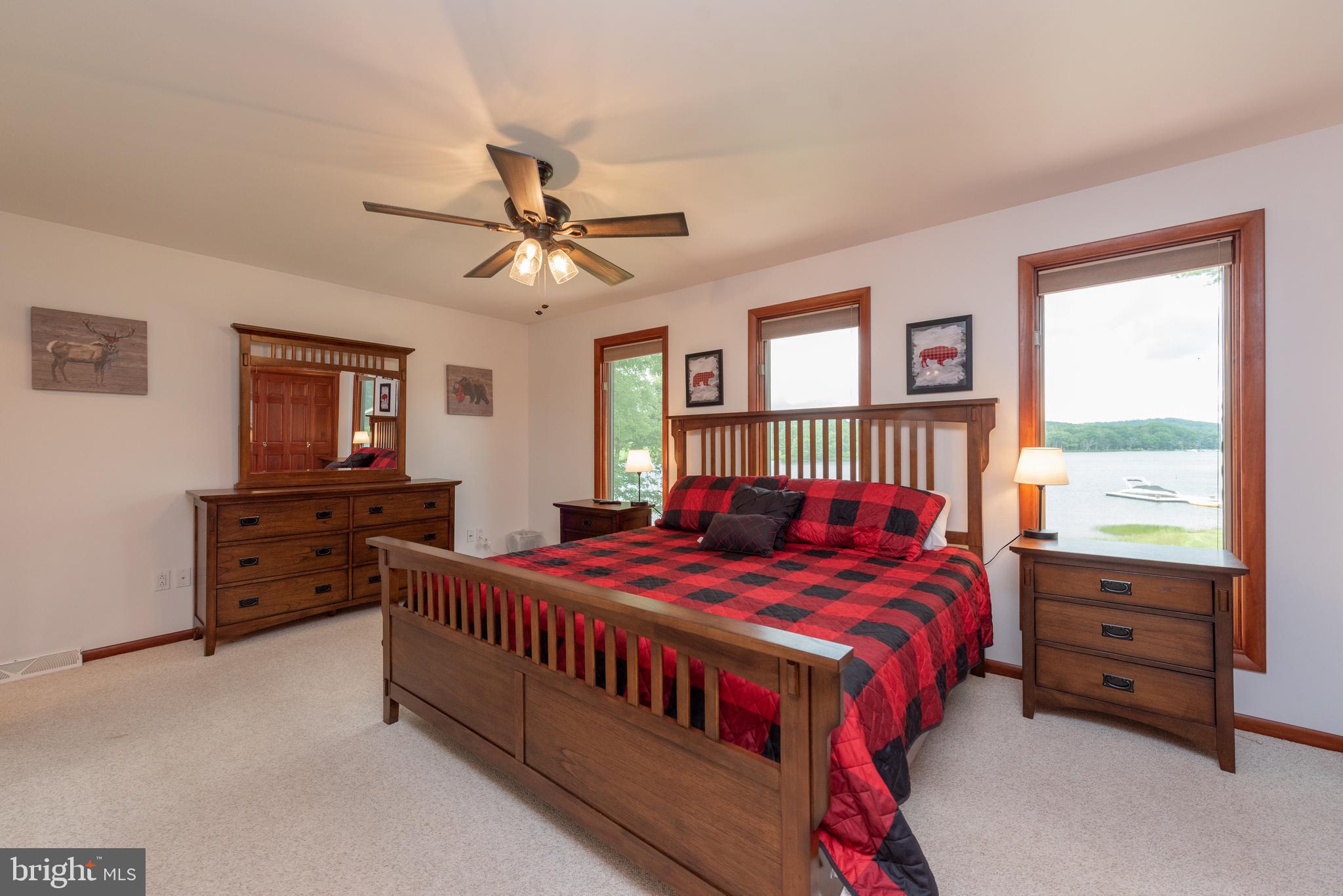 WHITE OAK - Residential