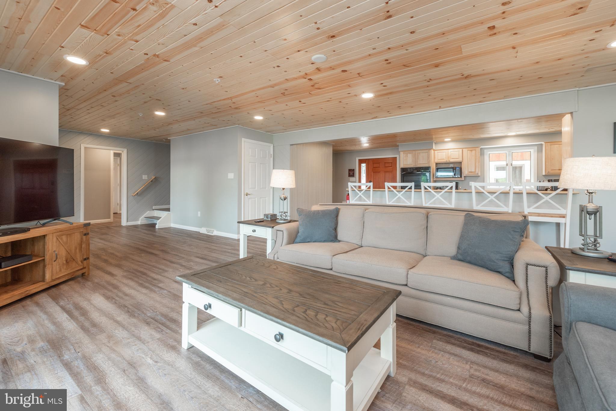 WHITE OAK - Residential