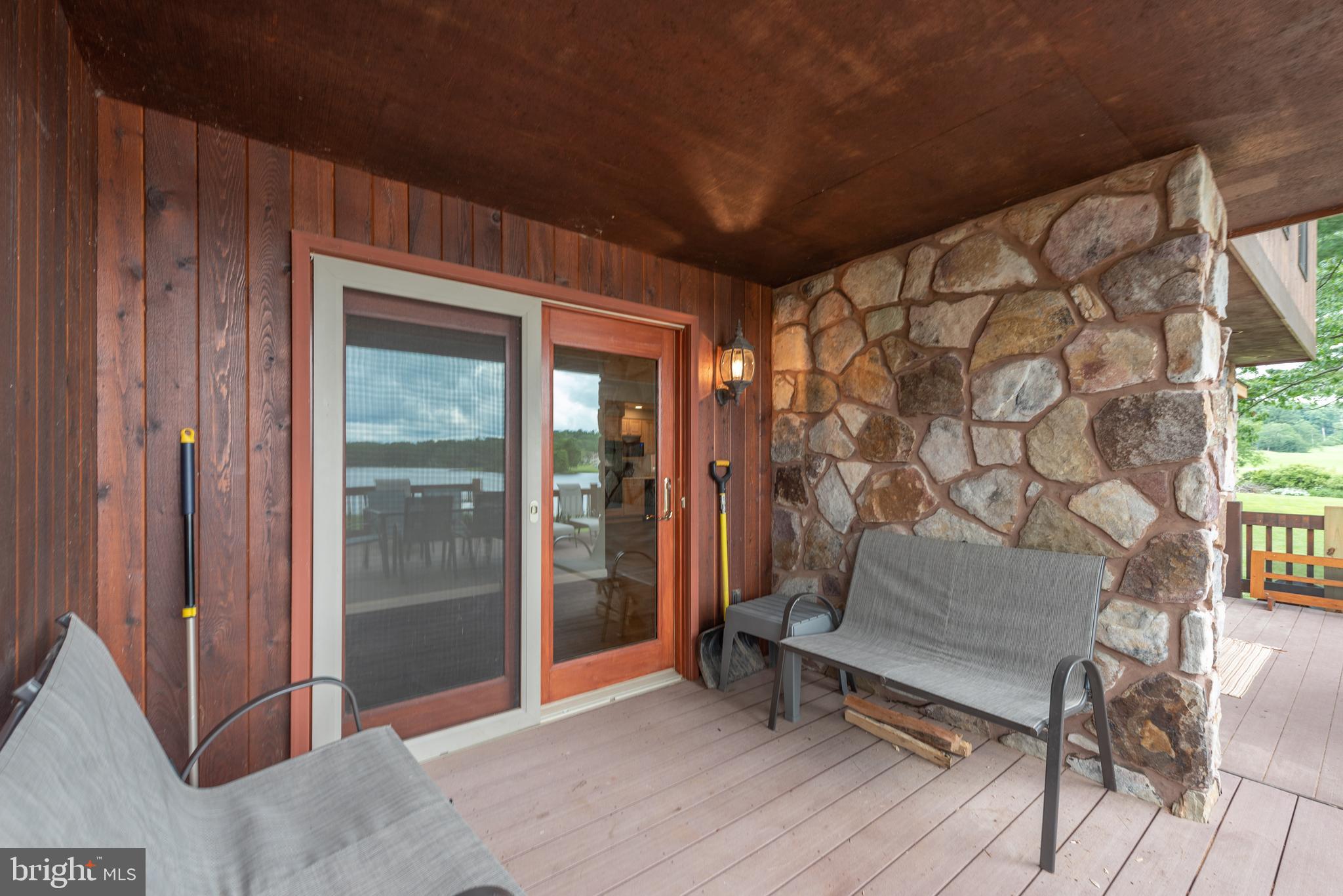 WHITE OAK - Residential