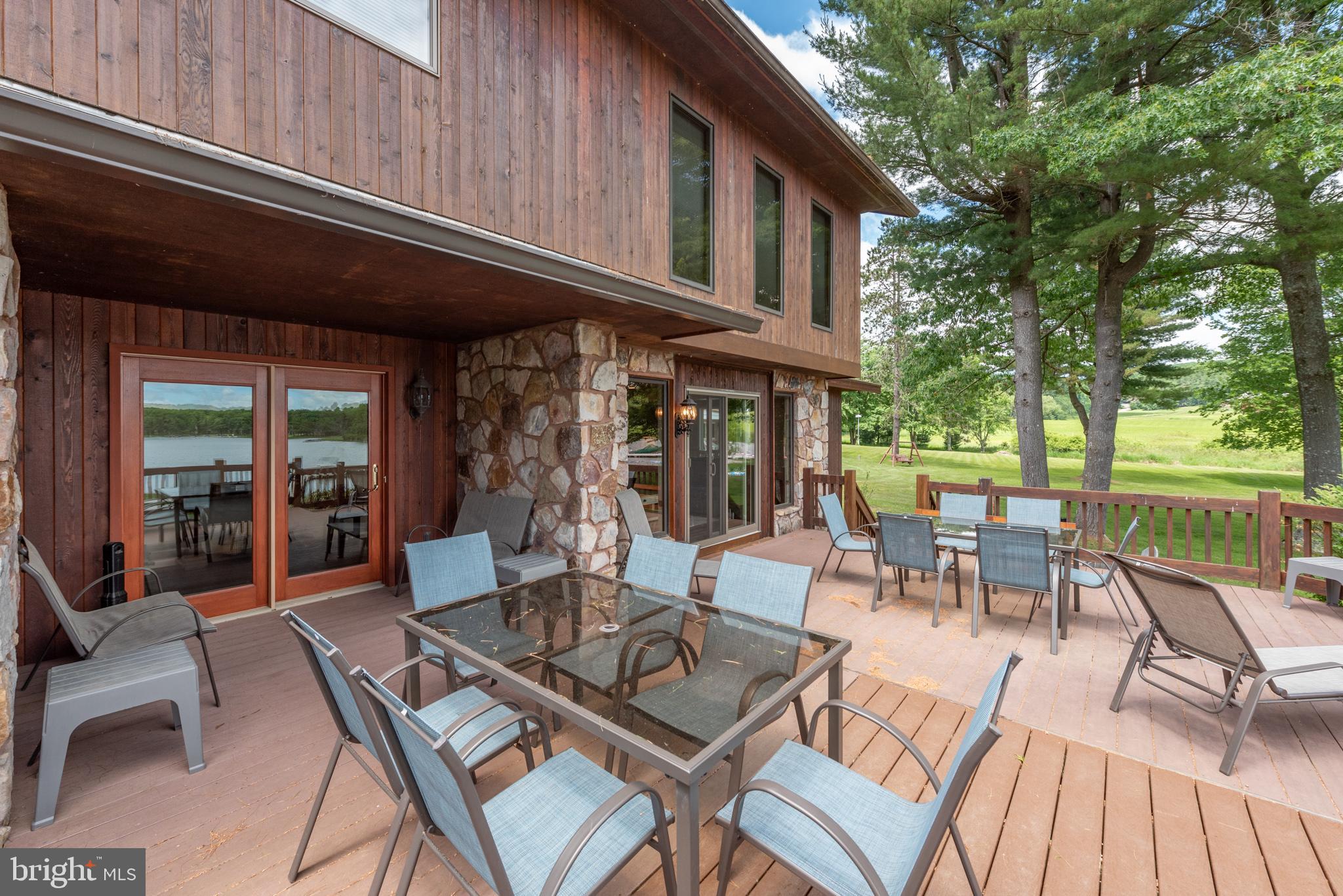 WHITE OAK - Residential